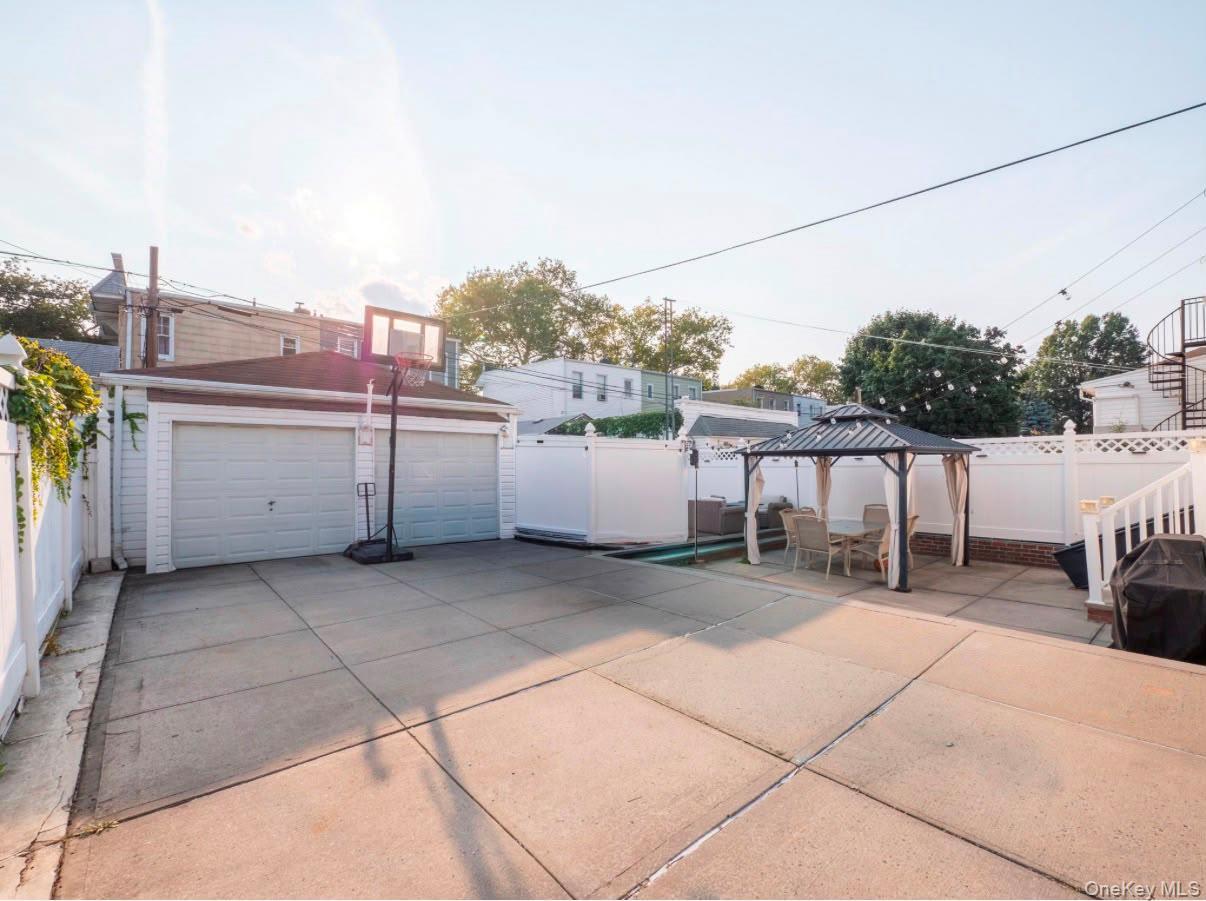 Single Family 79th Street Queens, NY 11385, MLS-1039278-3