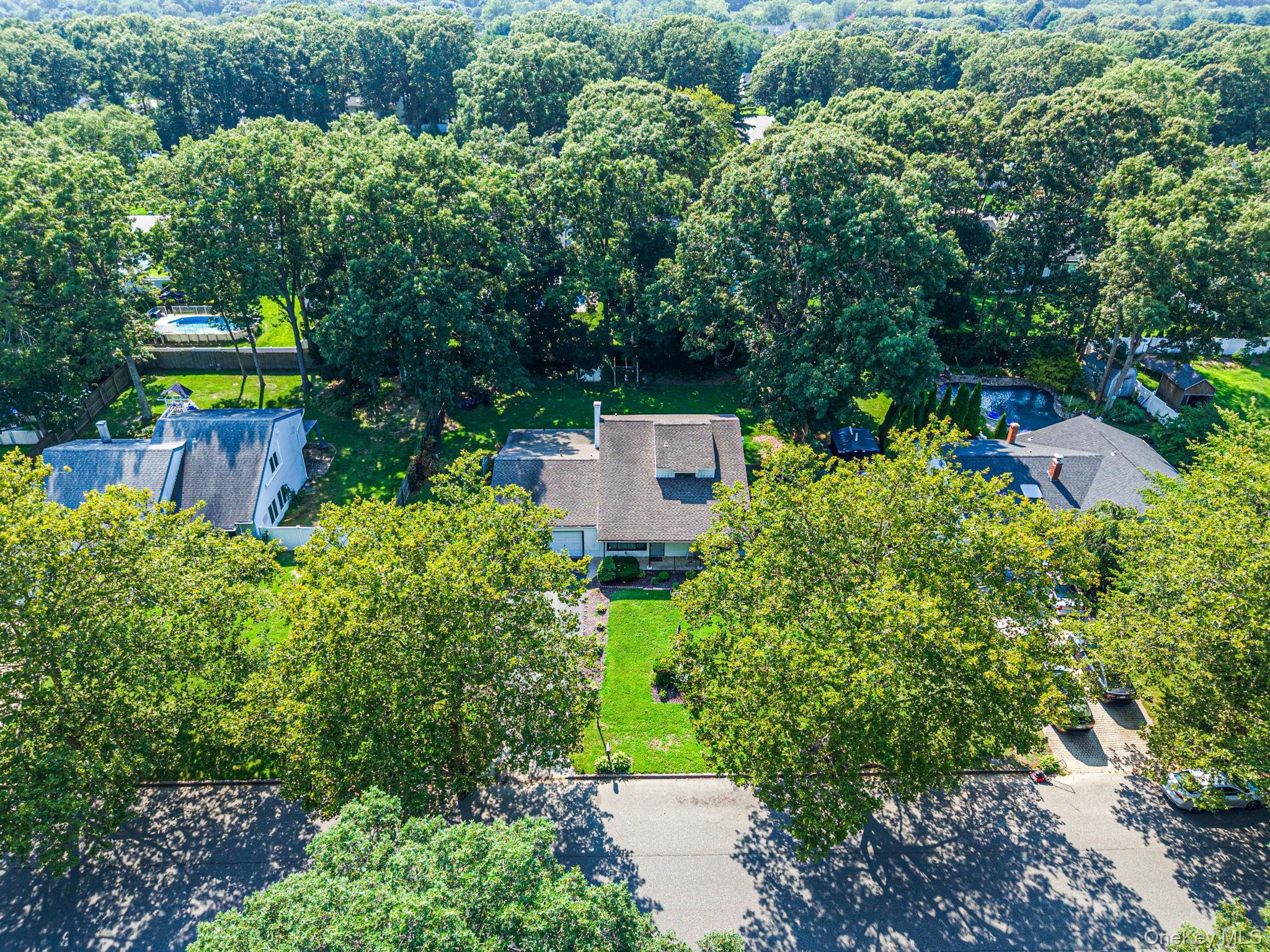 Single Family Sequoia Drive  Suffolk County, NY 11727, MLS-1039283-26