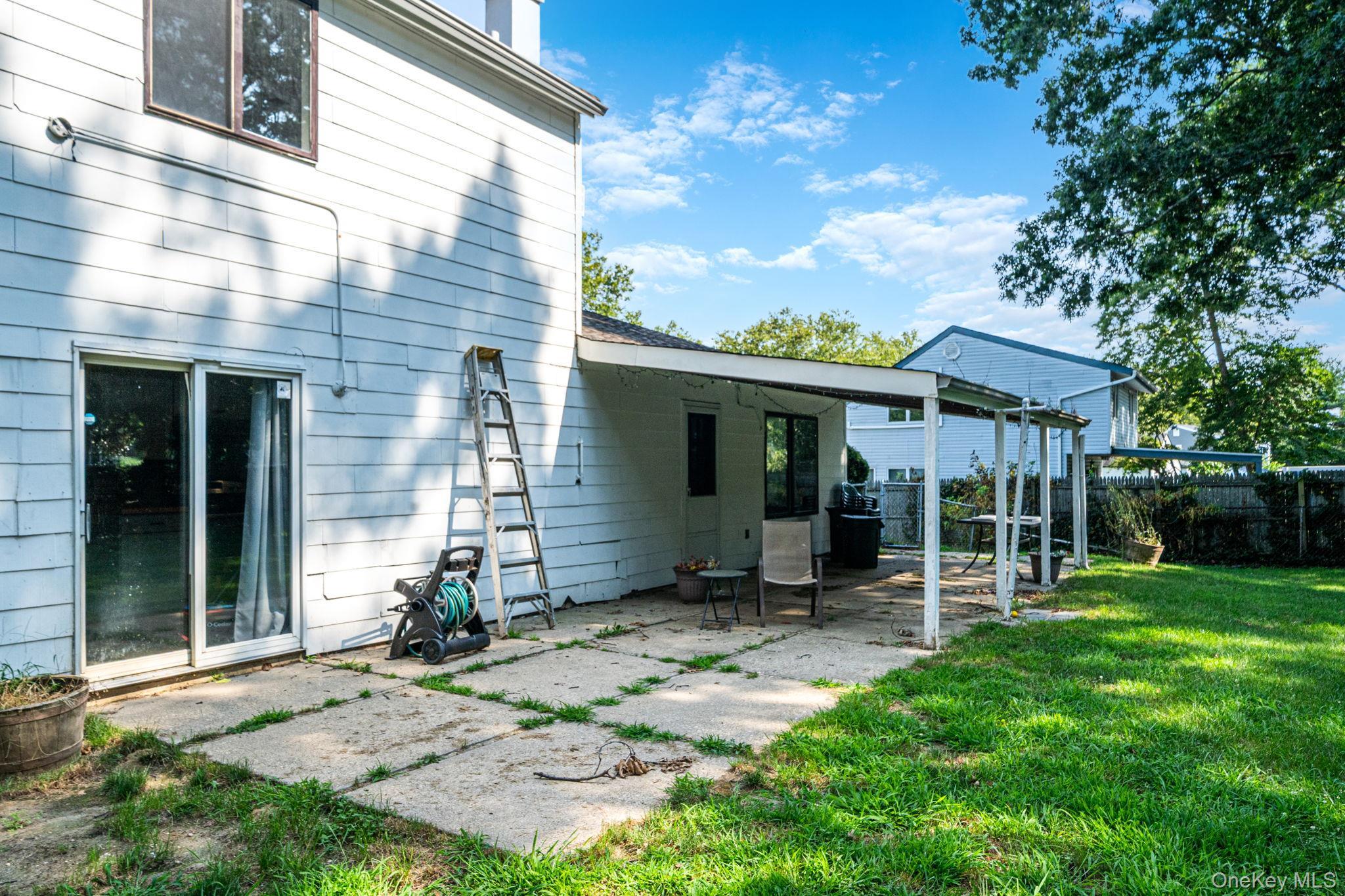 Single Family Sequoia Drive  Suffolk County, NY 11727, MLS-1039283-32