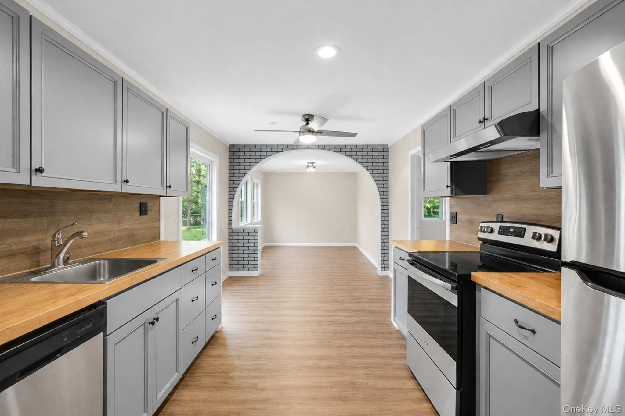 Single Family Sequoia Drive  Suffolk County, NY 11727, MLS-1039283-9