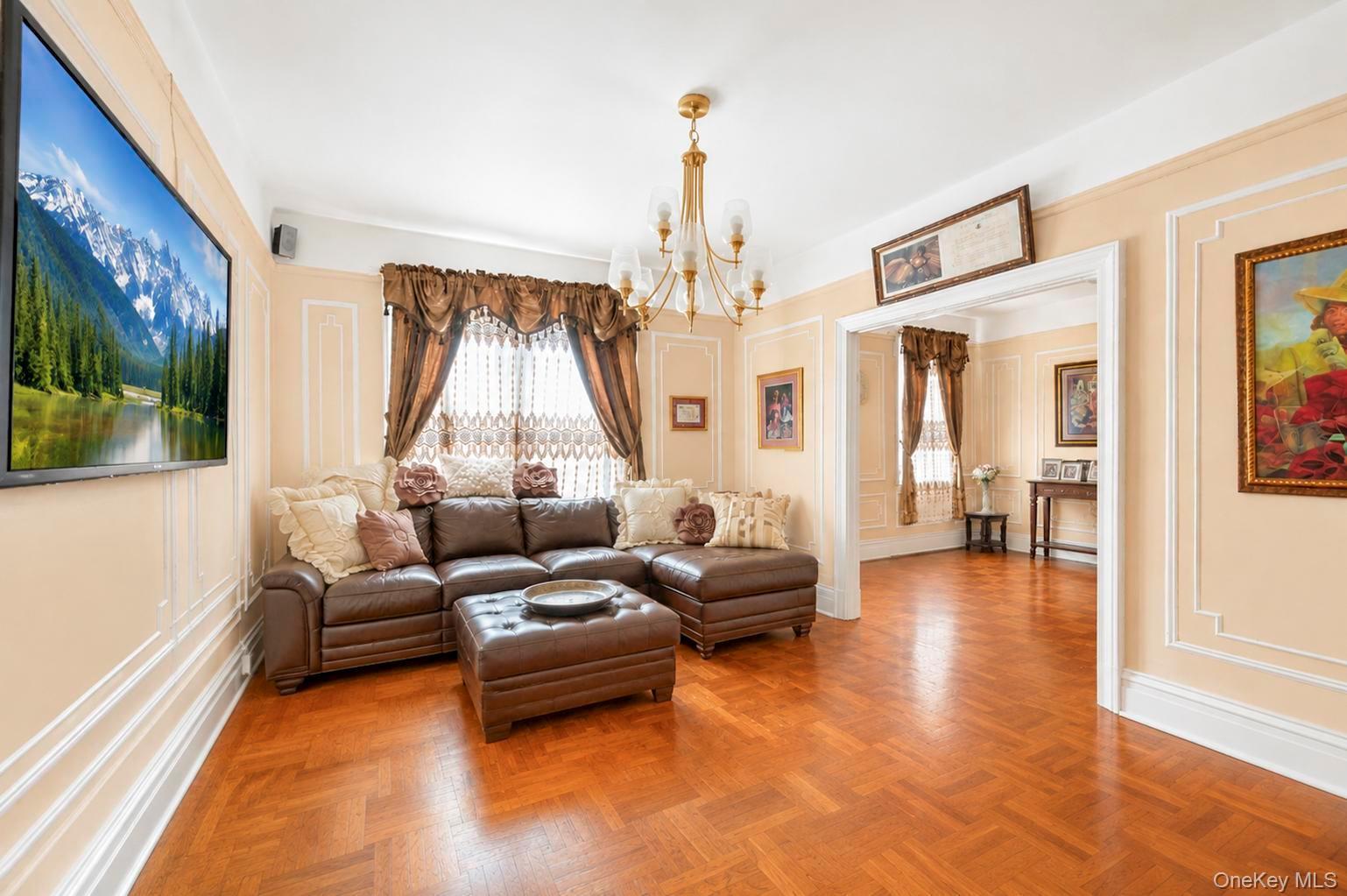Single Family E 92nd Street  Brooklyn, NY 11212, MLS-1039318-30