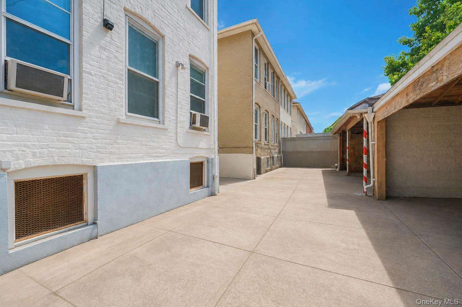 Single Family E 92nd Street  Brooklyn, NY 11212, MLS-1039318-5
