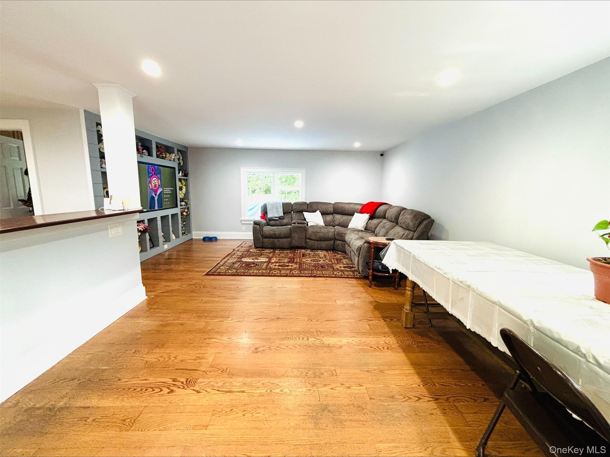Single Family Carls Place Suffolk County, NY 11901, MLS-1039340-3