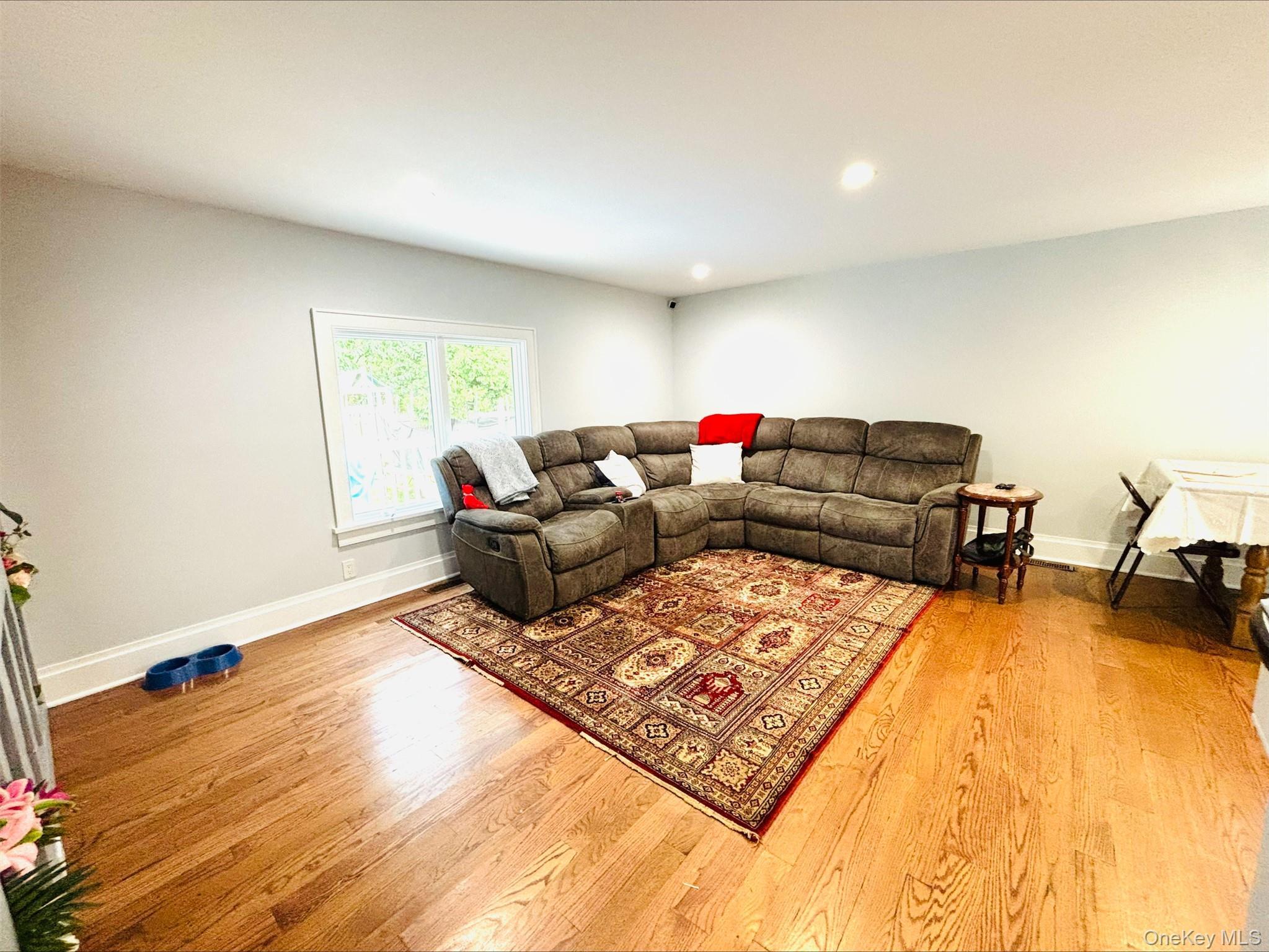 Single Family Carls Place Suffolk County, NY 11901, MLS-1039340-5