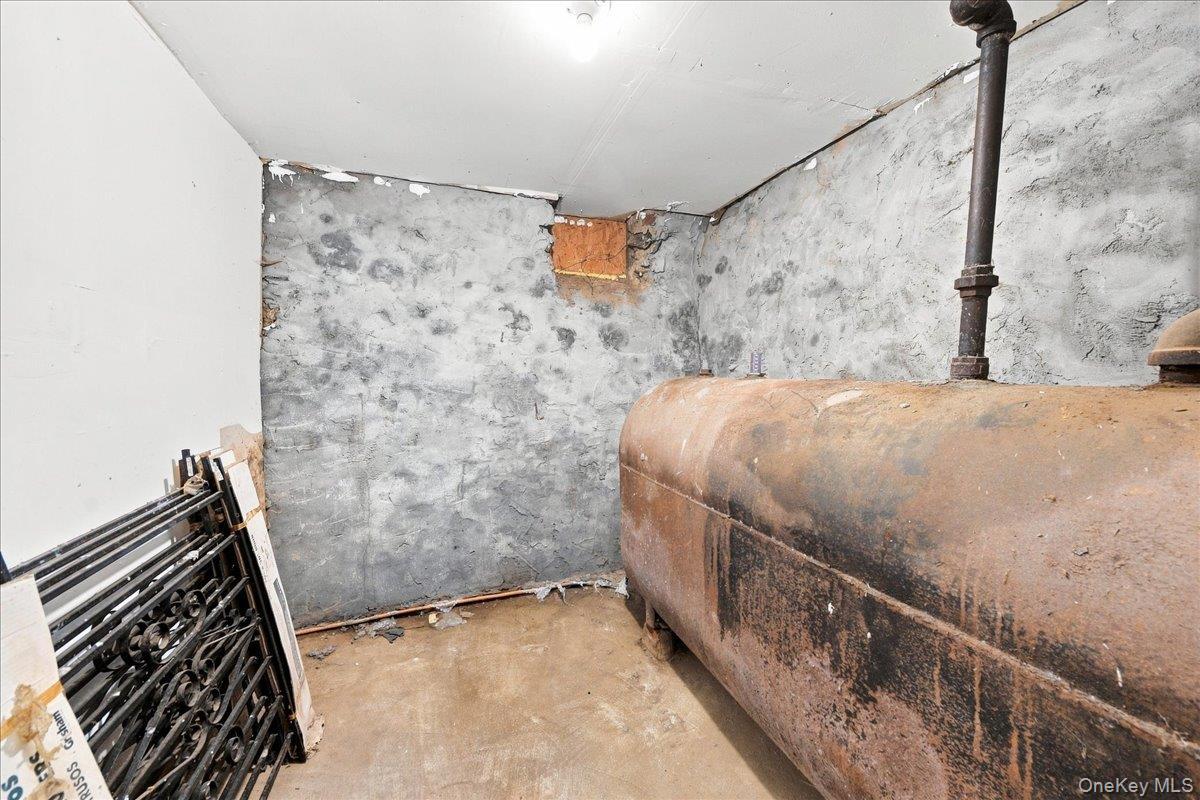 Single Family Clay Avenue  Bronx, NY 10456, MLS-1039344-39