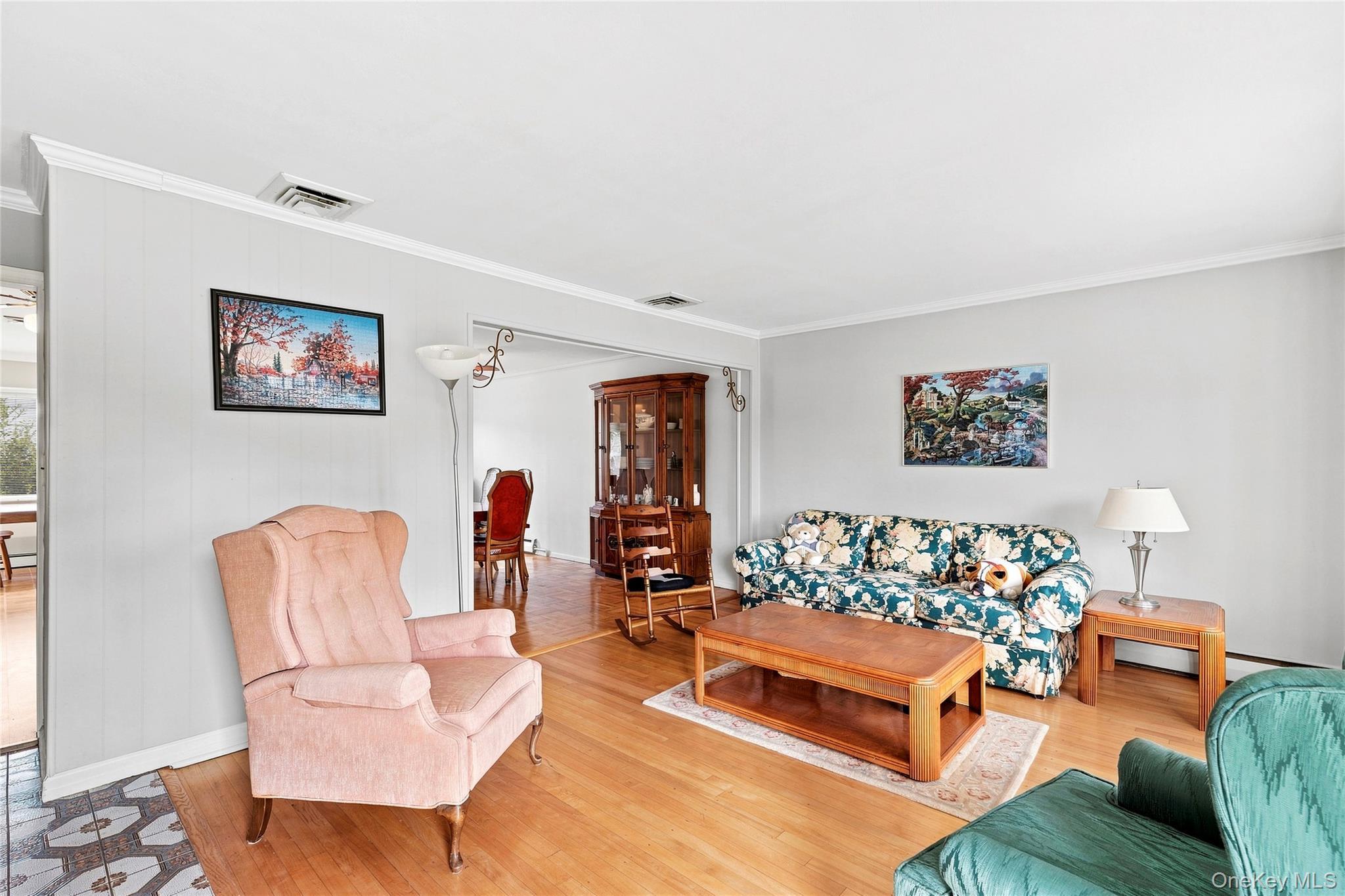 Single Family Cottonwood Drive Suffolk County, NY 11725, MLS-1039345-6