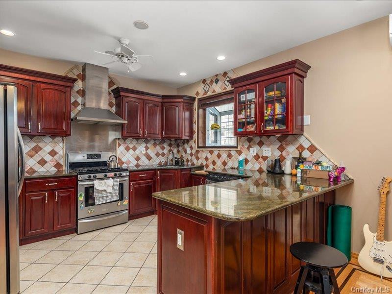 Single Family 74th Street Queens, NY 11379, MLS-1039347-5