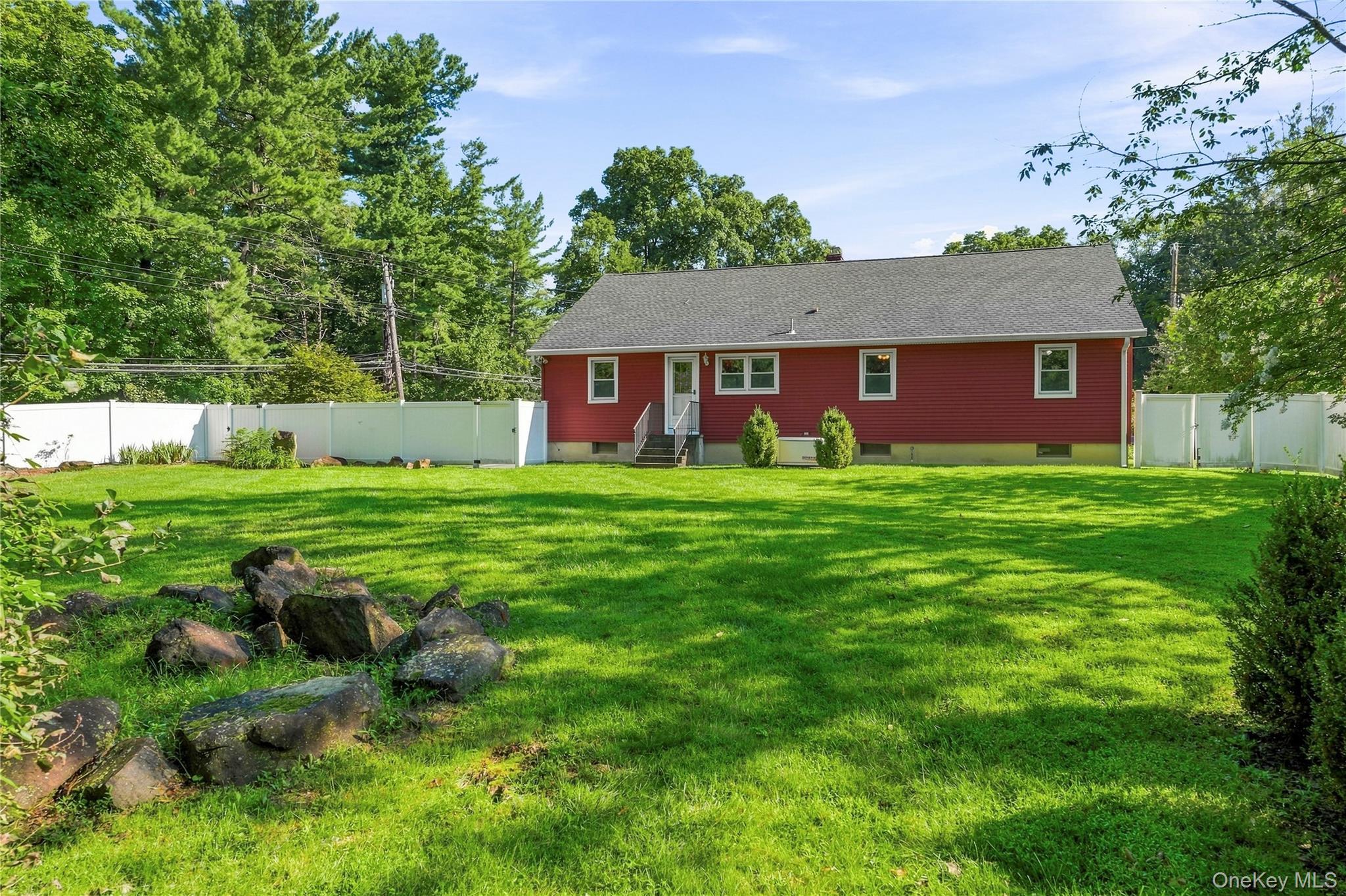 Single Family Henning Drive  Westchester County, NY 10567, MLS-1039350-15