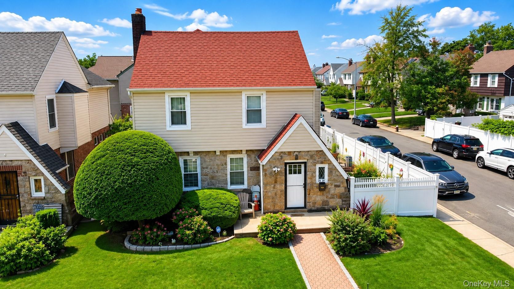 Single Family 169th Street  Queens, NY 11357, MLS-1039357-2
