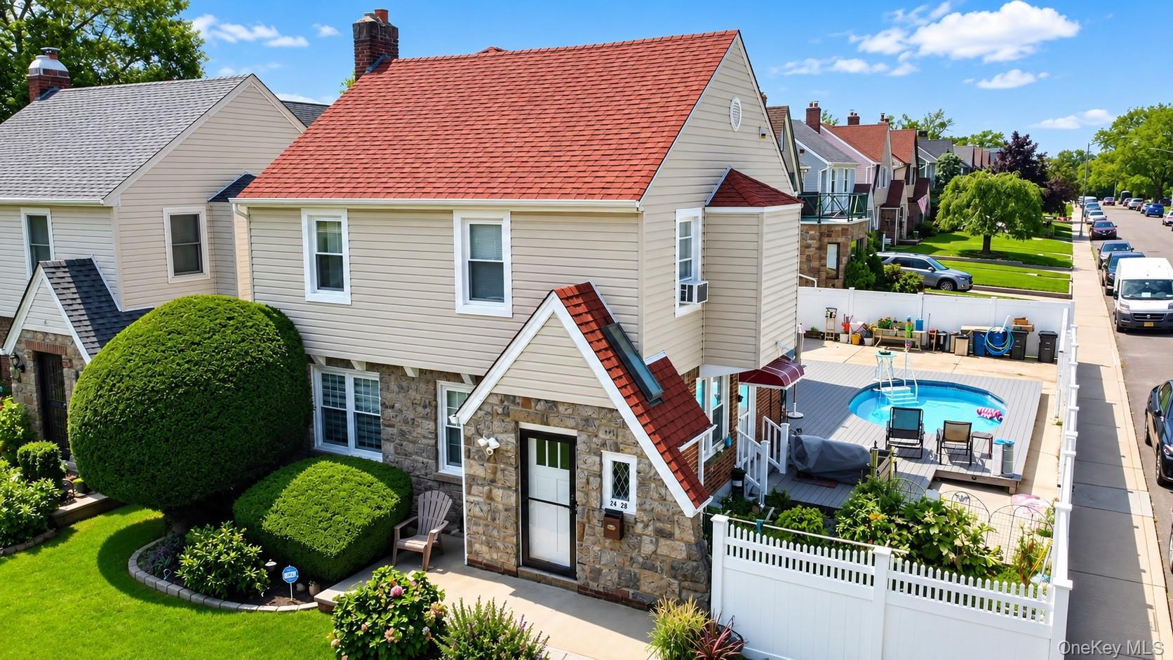Single Family 169th Street  Queens, NY 11357, MLS-1039357-3
