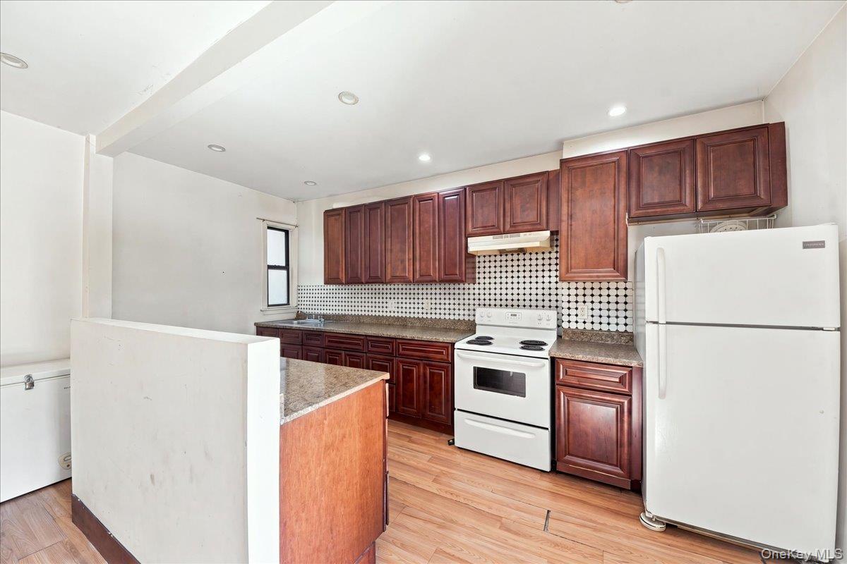 Single Family College Avenue Bronx, NY 10456, MLS-1039364-16