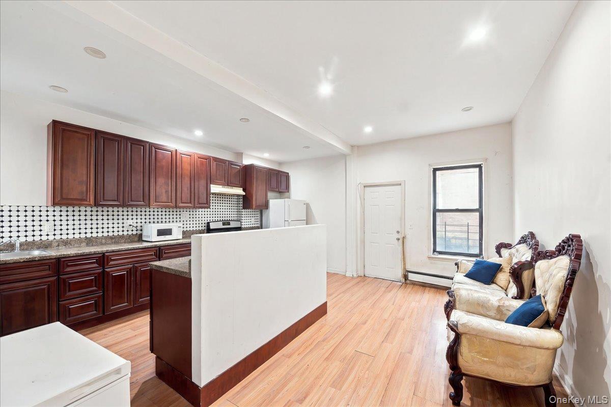 Single Family College Avenue Bronx, NY 10456, MLS-1039364-17