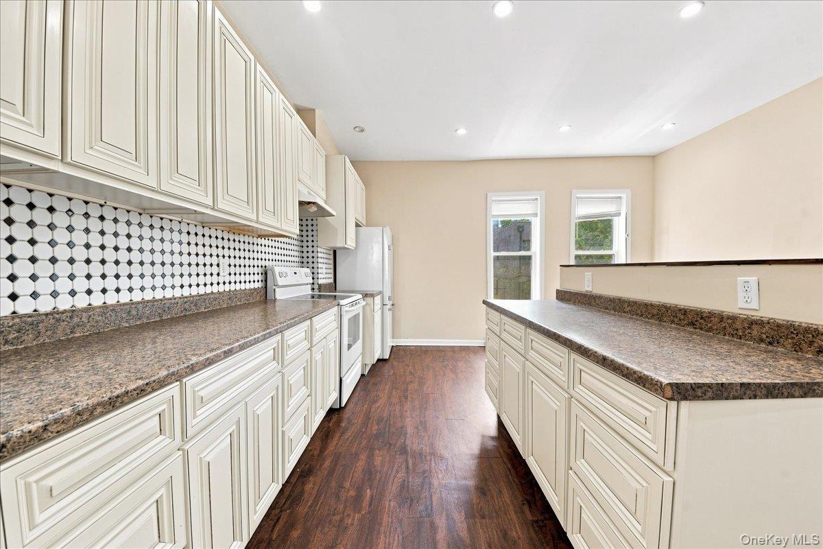 Single Family College Avenue Bronx, NY 10456, MLS-1039364-8