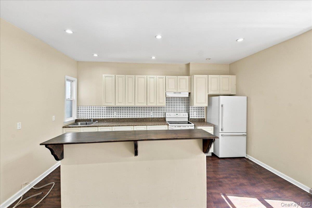 Single Family College Avenue Bronx, NY 10456, MLS-1039364-9