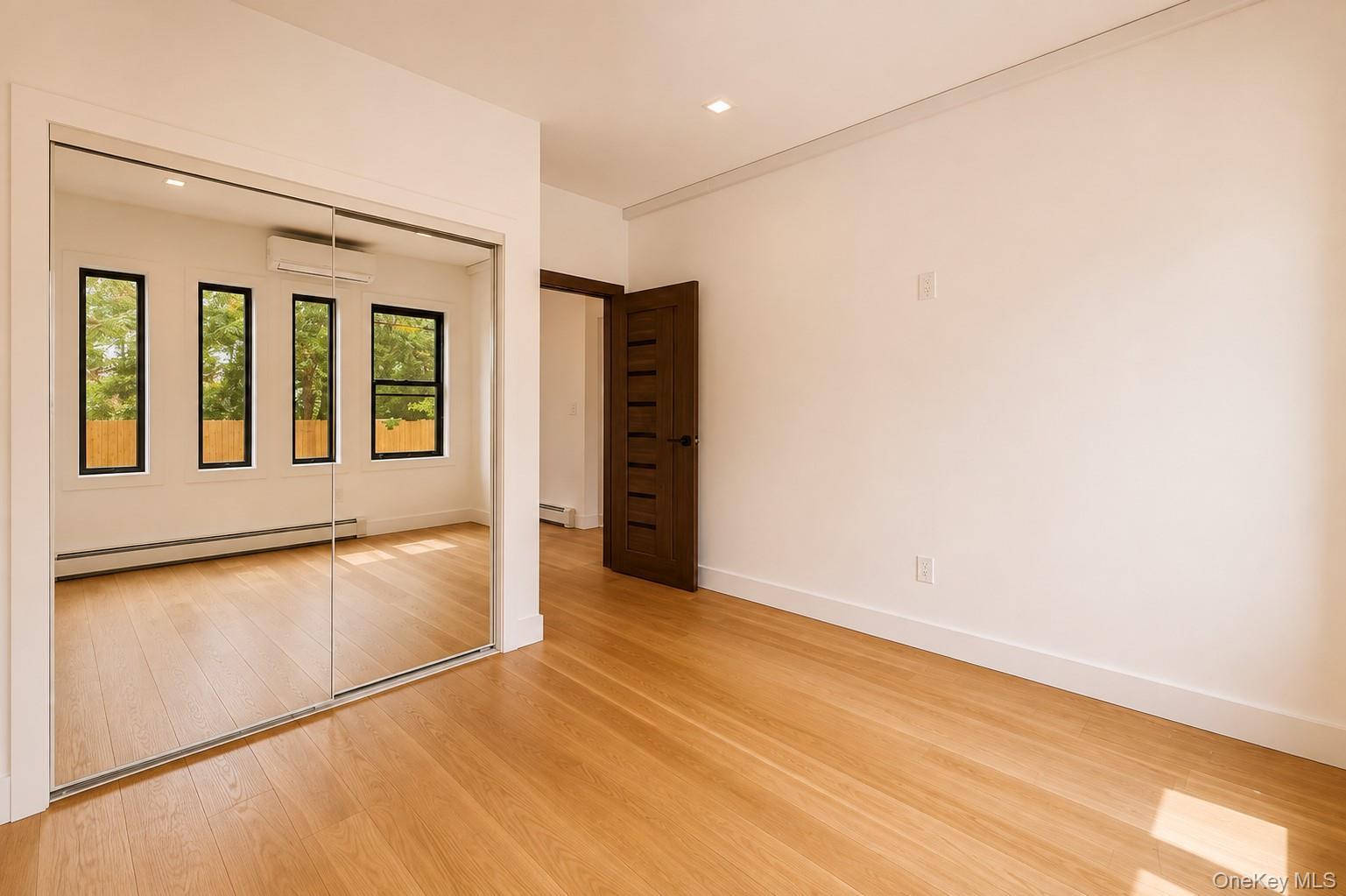 Single Family 35th Street Queens, NY 11101, MLS-1039374-11