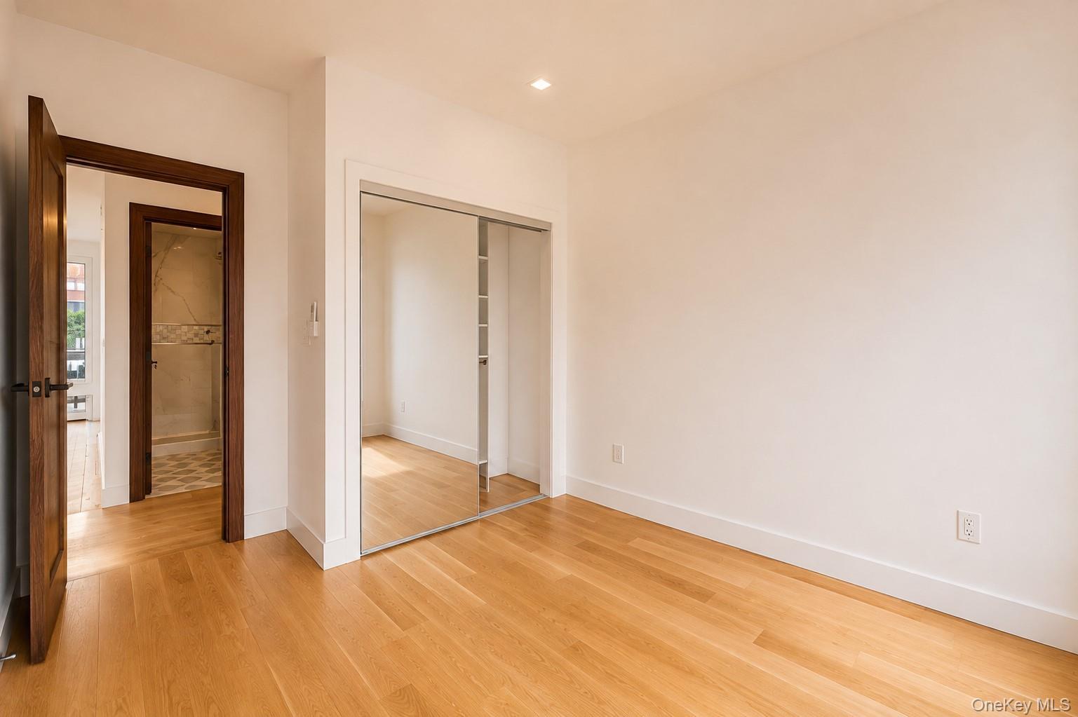 Single Family 35th Street Queens, NY 11101, MLS-1039374-14