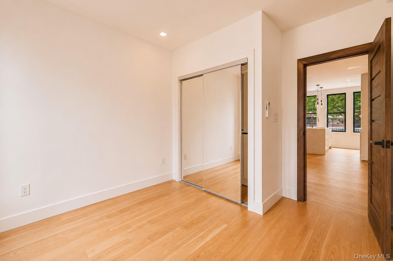 Single Family 35th Street Queens, NY 11101, MLS-1039374-18