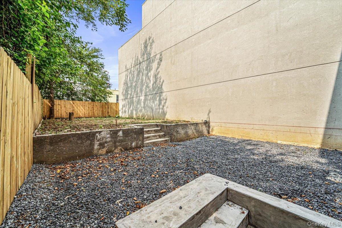 Single Family 35th Street  Queens, NY 11101, MLS-1039374-23