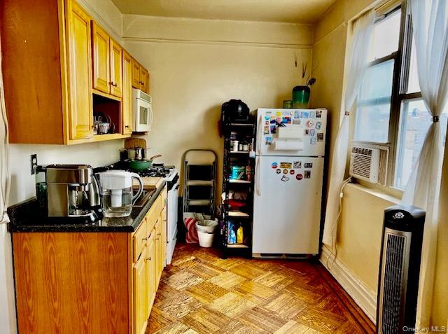 Single Family 36th Street Queens, NY 11105, MLS-1039375-6