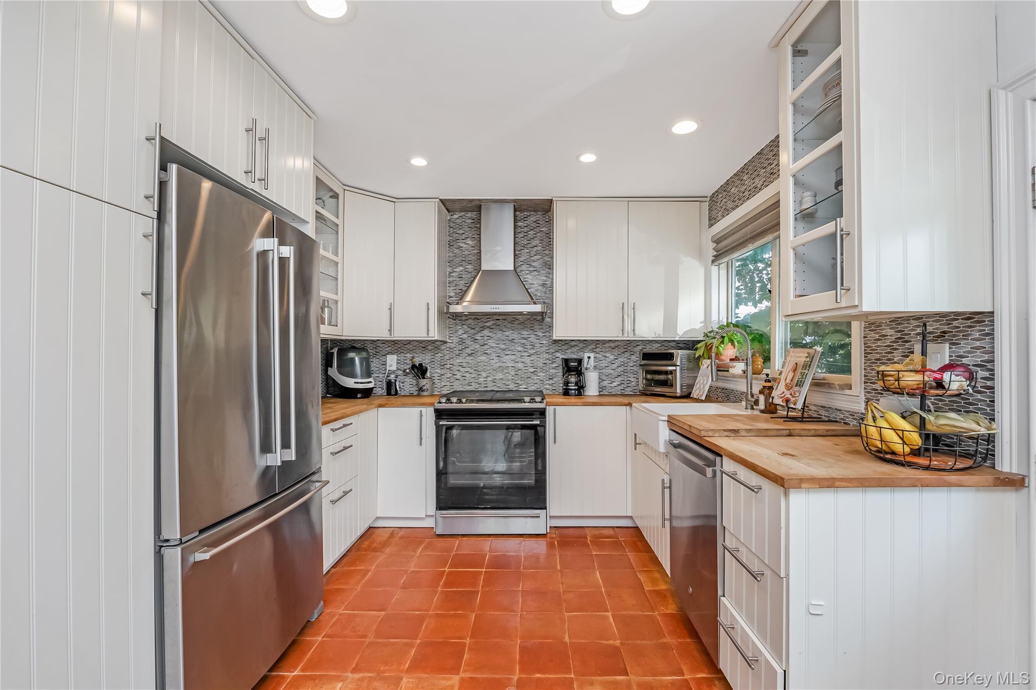 Single Family Harmon Street  Nassau County, NY 11561, MLS-1039377-7