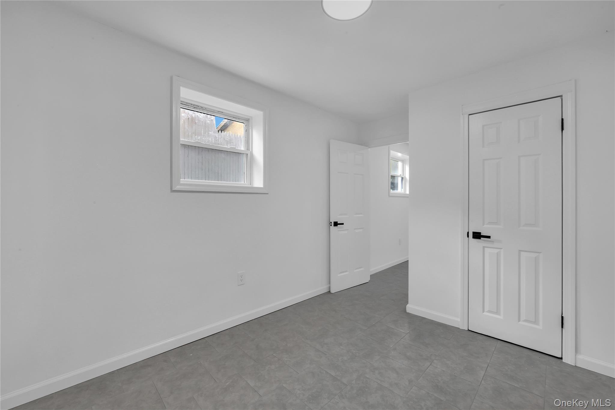 Single Family E 232nd Street Bronx, NY 10466, MLS-1039385-22