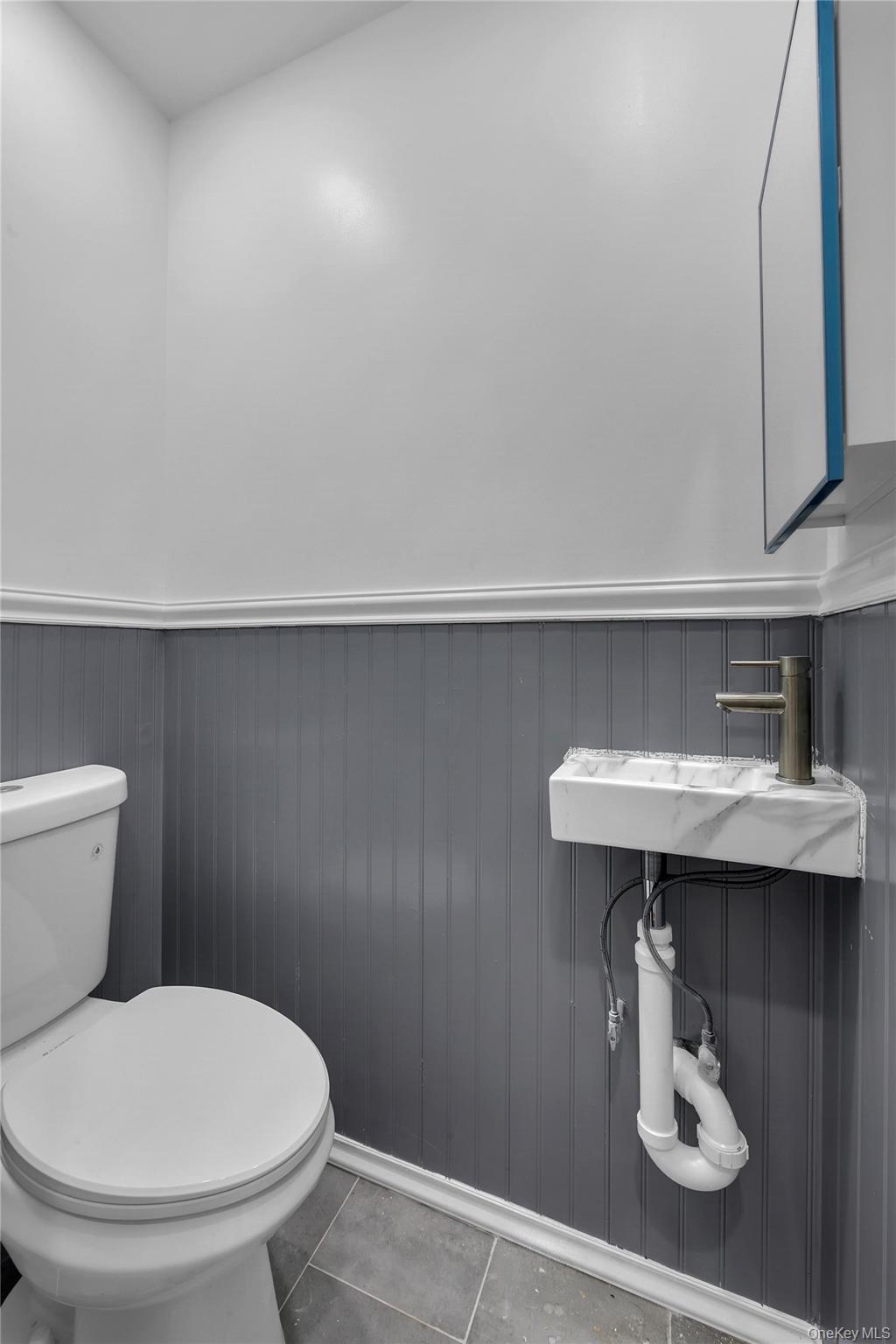 Single Family E 232nd Street Bronx, NY 10466, MLS-1039385-9