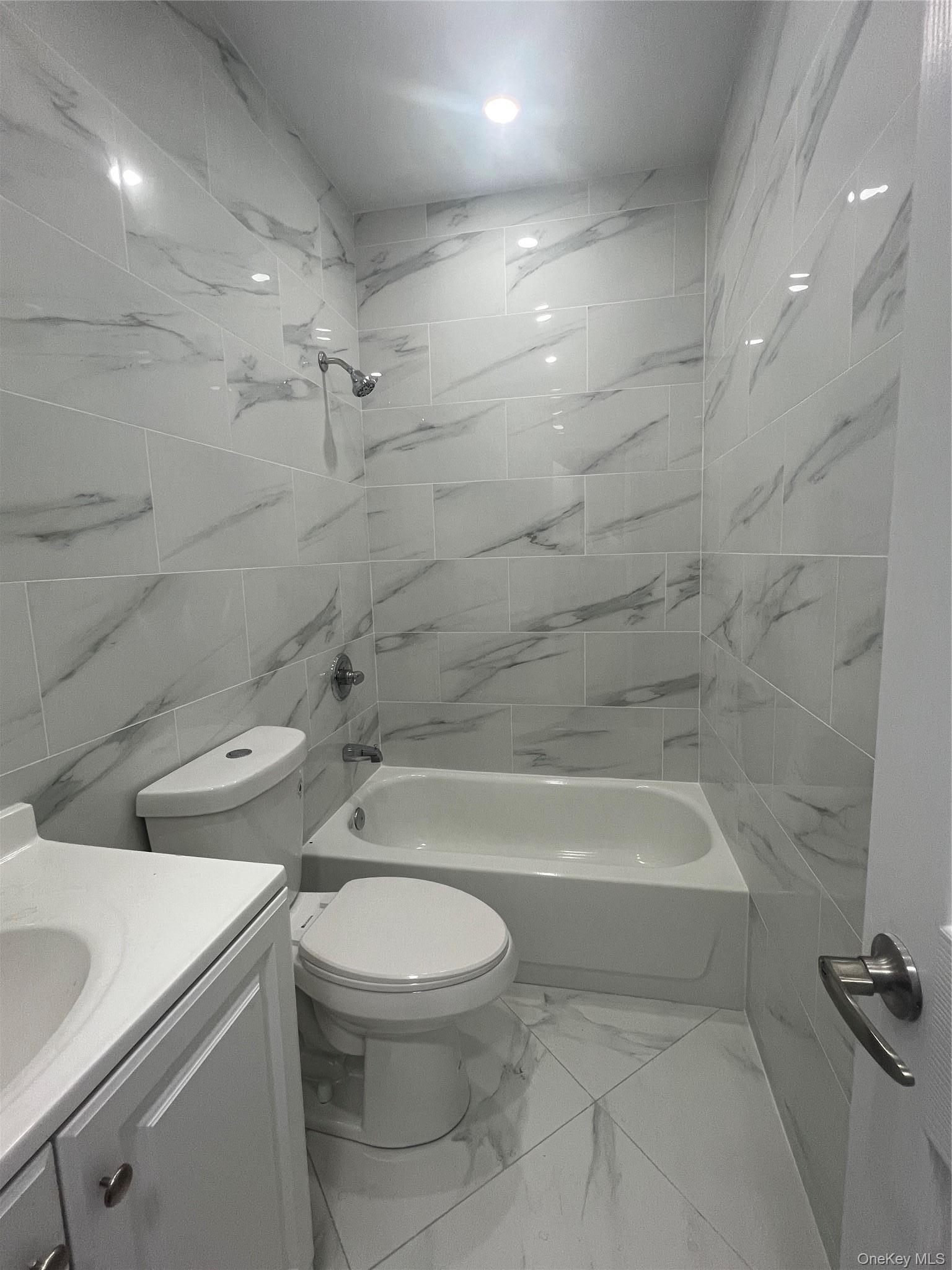 Single Family 136th Road Queens, NY 11413, MLS-1039392-16
