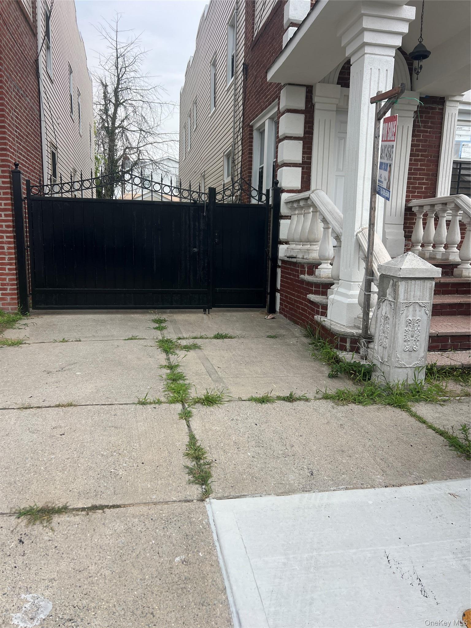 Single Family 136th Road Queens, NY 11413, MLS-1039392-20