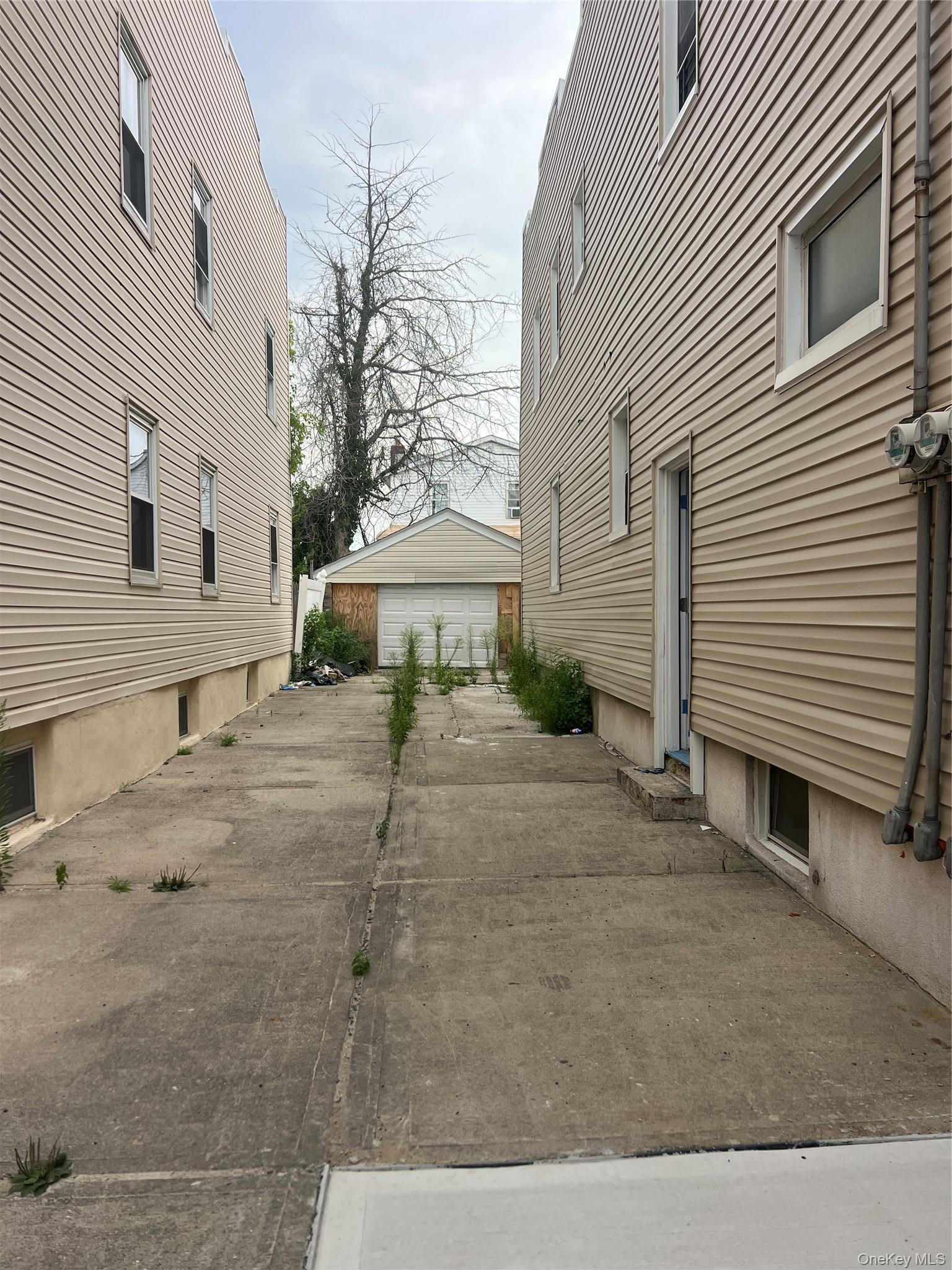 Single Family 136th Road Queens, NY 11413, MLS-1039392-21