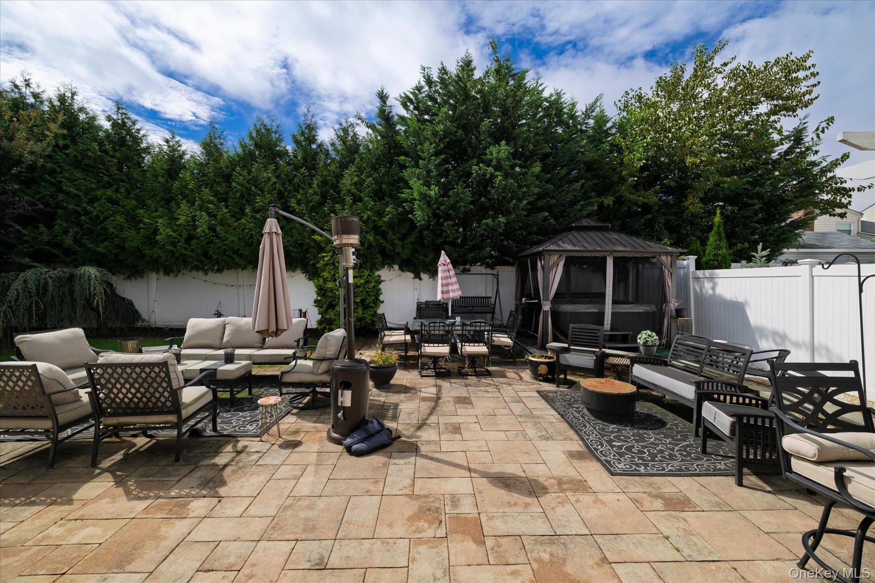Single Family Sally Lane Nassau County, NY 11572, MLS-1039395-30