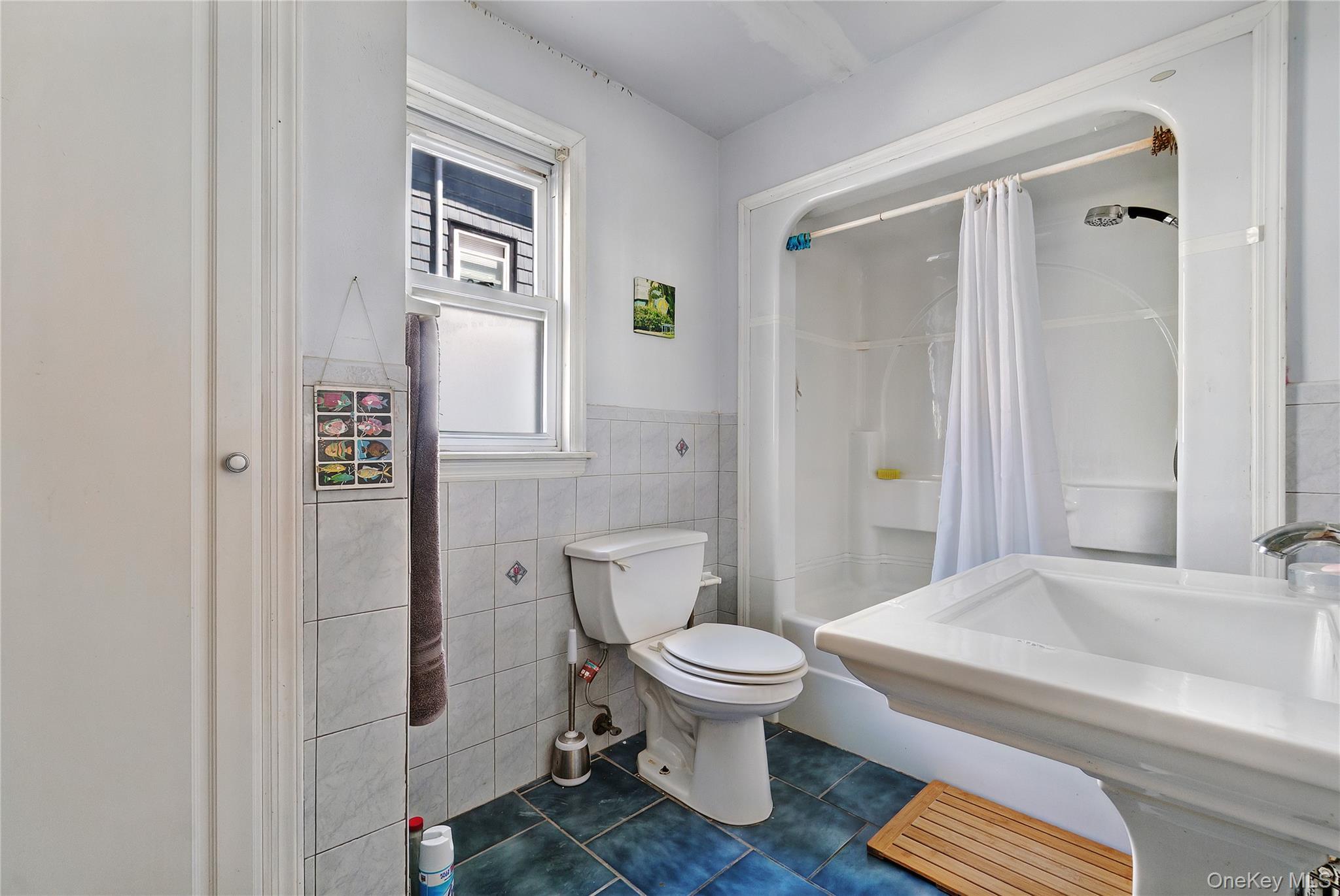 Single Family Beach 113th Street Queens, NY 11694, MLS-1039397-7