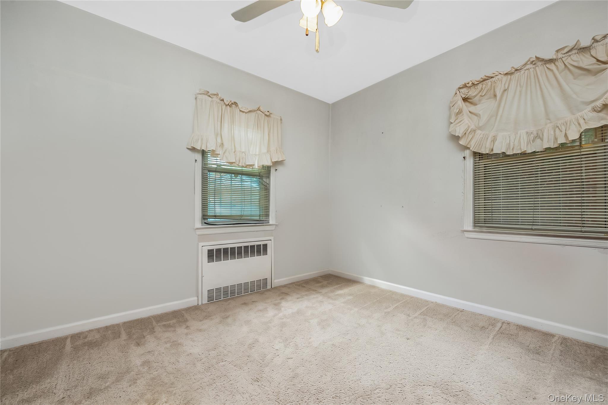 Single Family 196th Street Queens, NY 11365, MLS-1039431-17