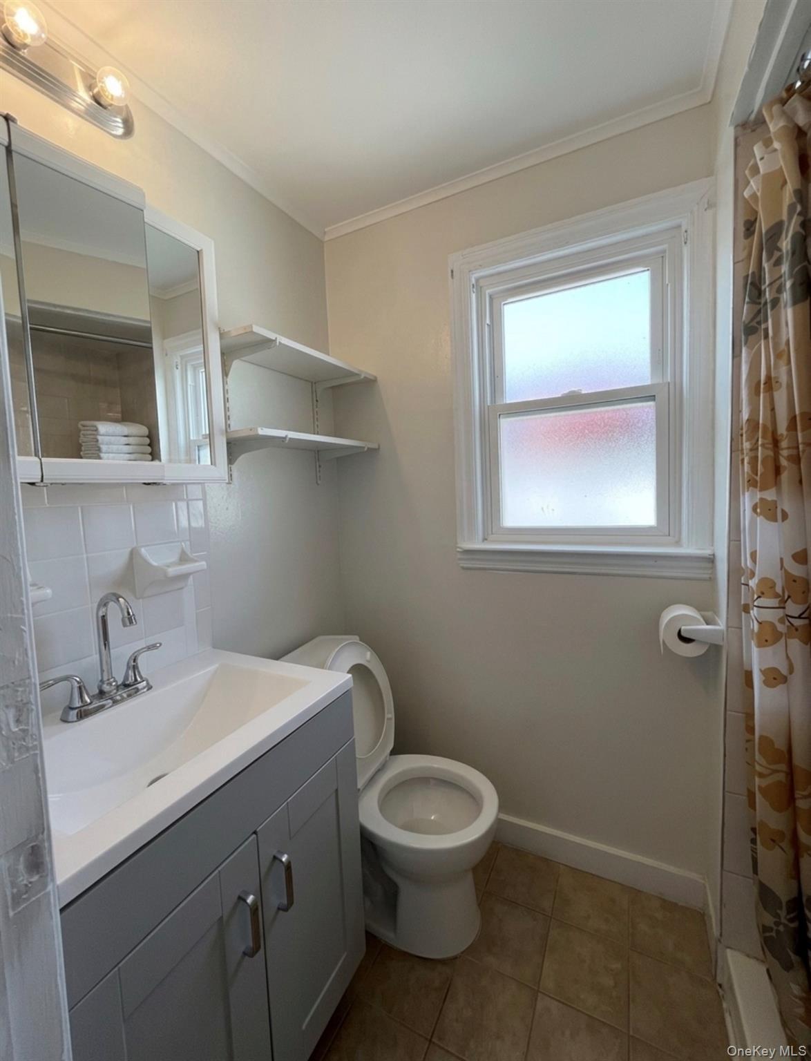 Single Family Newbridge Road  Nassau County, NY 11710, MLS-1039433-15