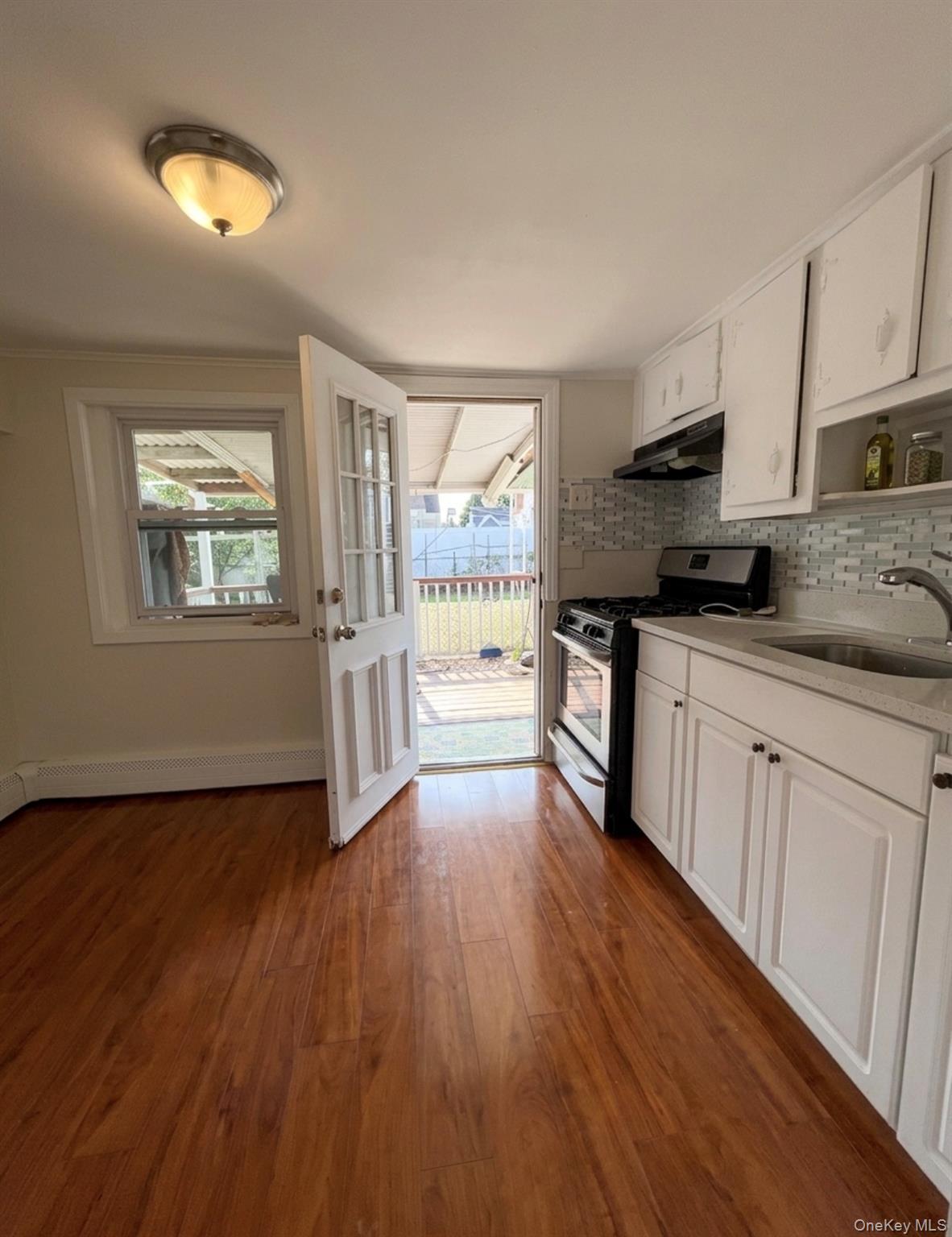 Single Family Newbridge Road  Nassau County, NY 11710, MLS-1039433-22