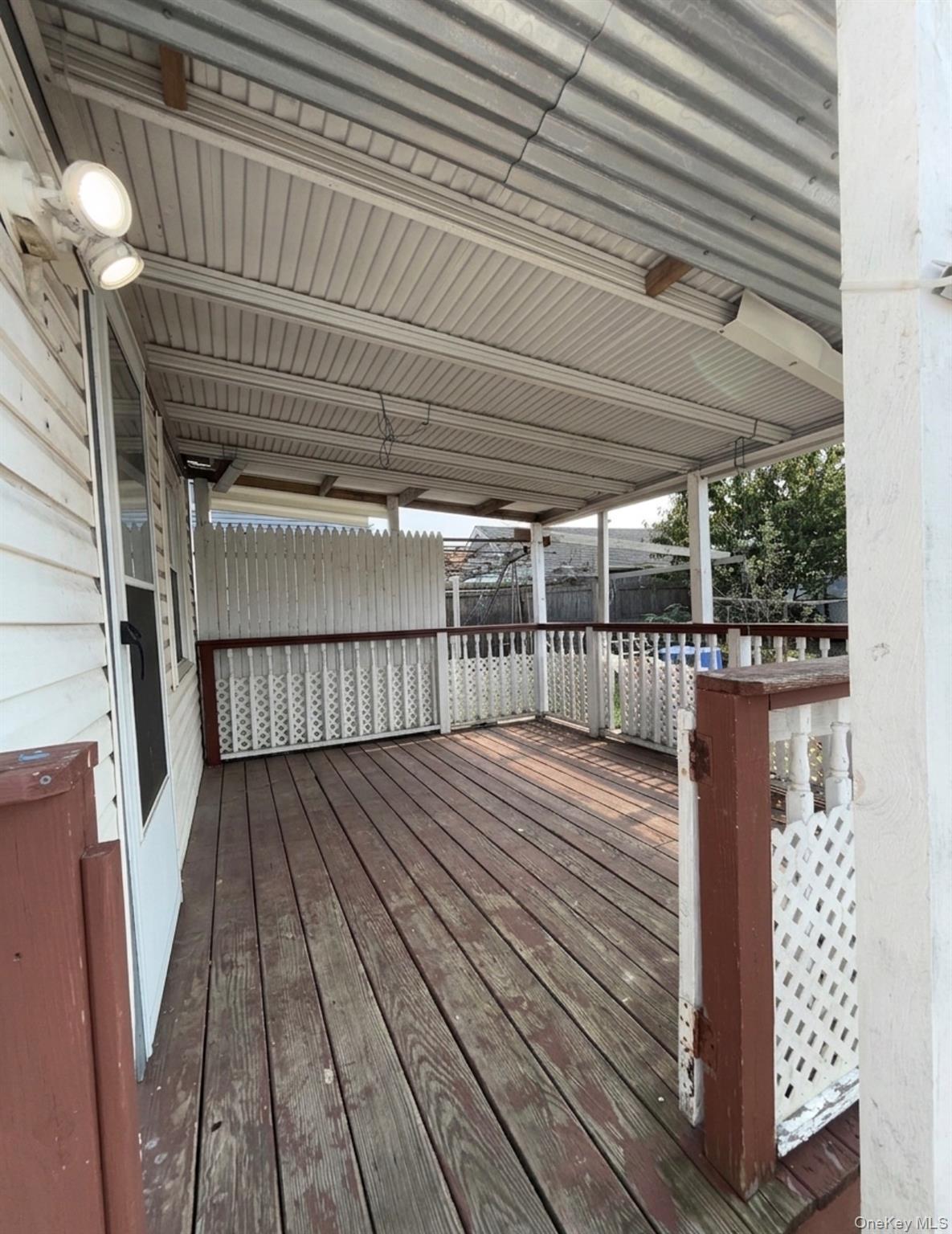 Single Family Newbridge Road  Nassau County, NY 11710, MLS-1039433-23