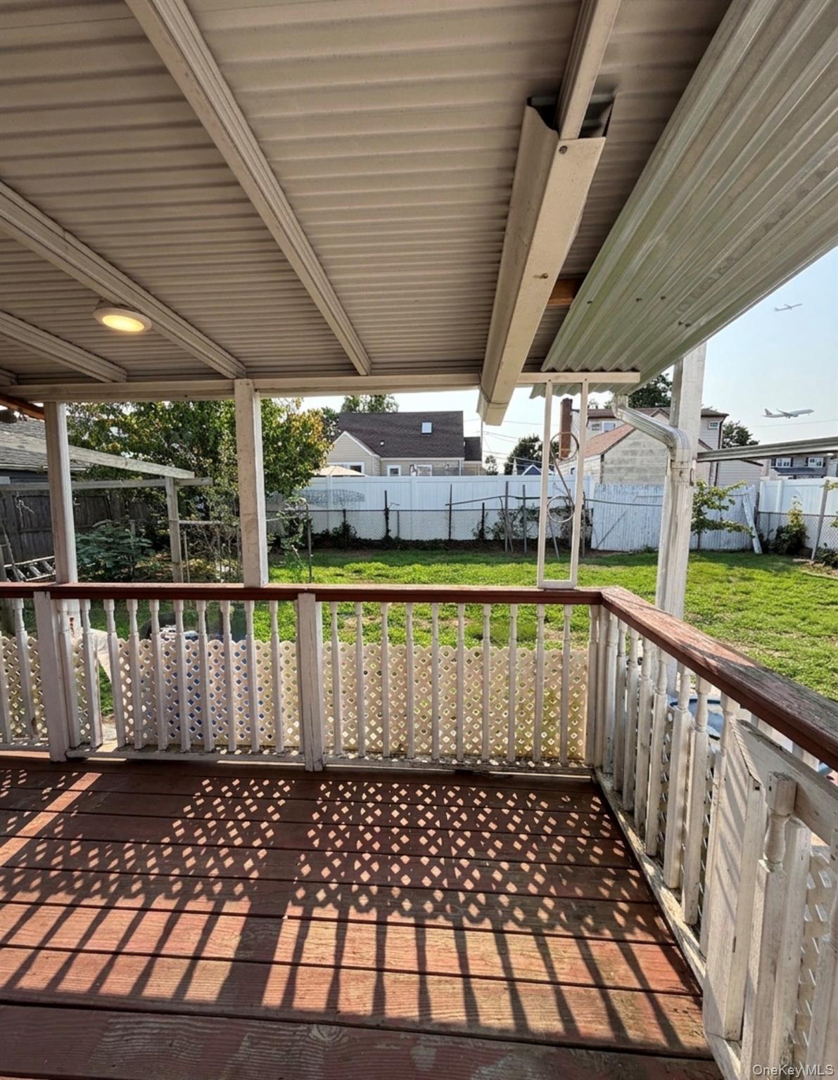 Single Family Newbridge Road  Nassau County, NY 11710, MLS-1039433-27
