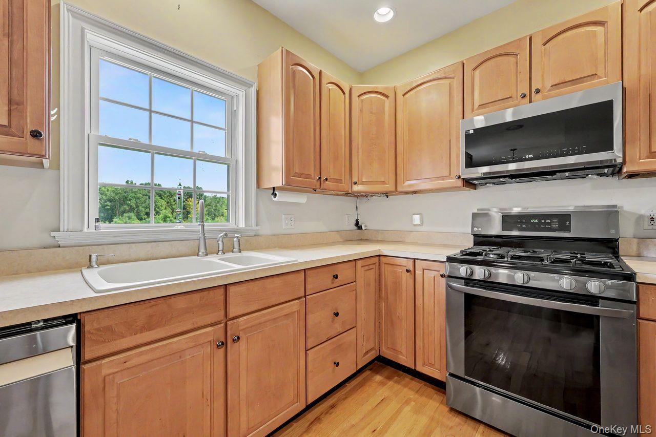 Single Family Monarch Drive  Dutchess County, NY 12533, MLS-1039445-10