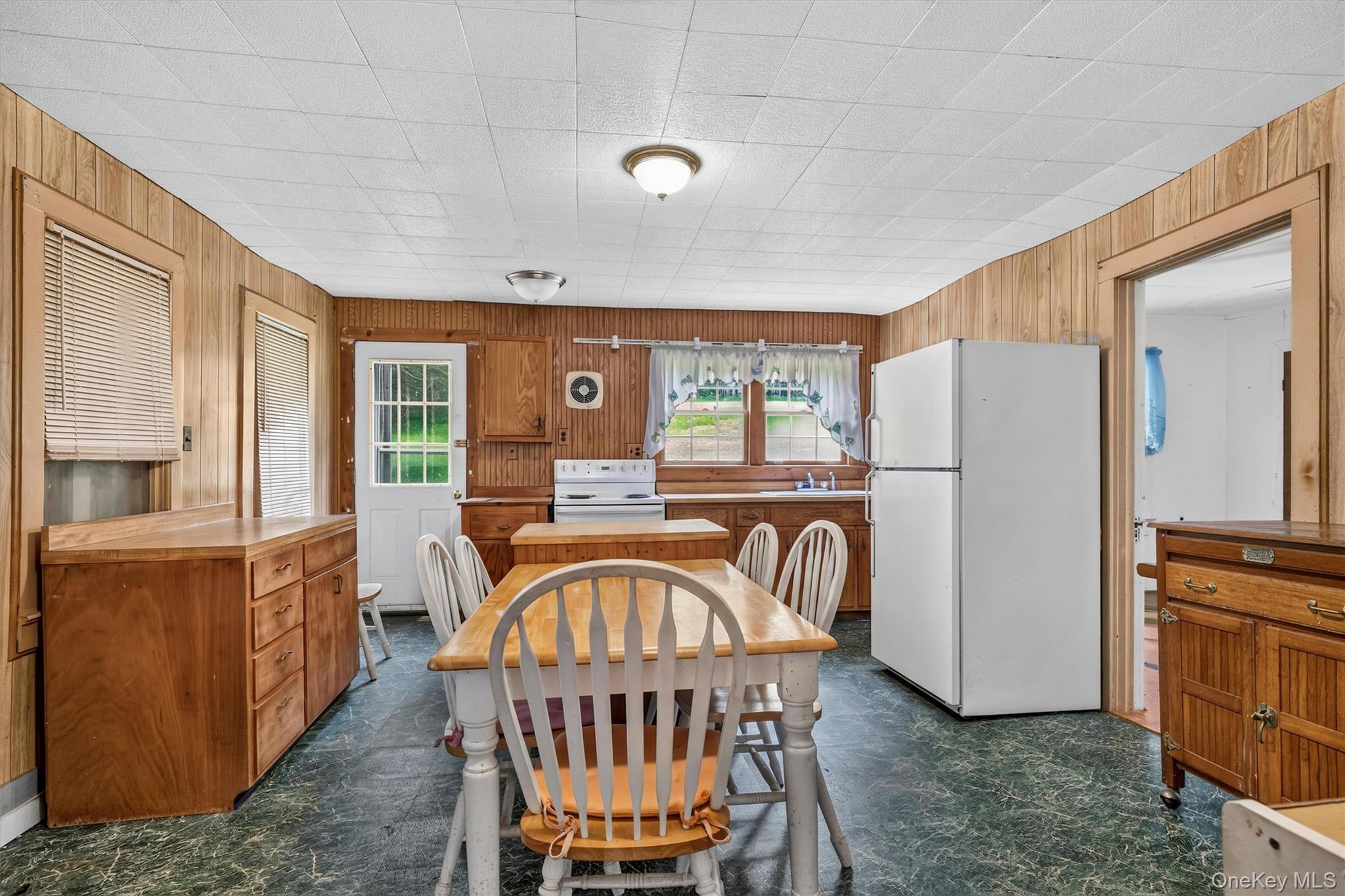 Single Family Main Street Sullivan County, NY 12758, MLS-1039450-10