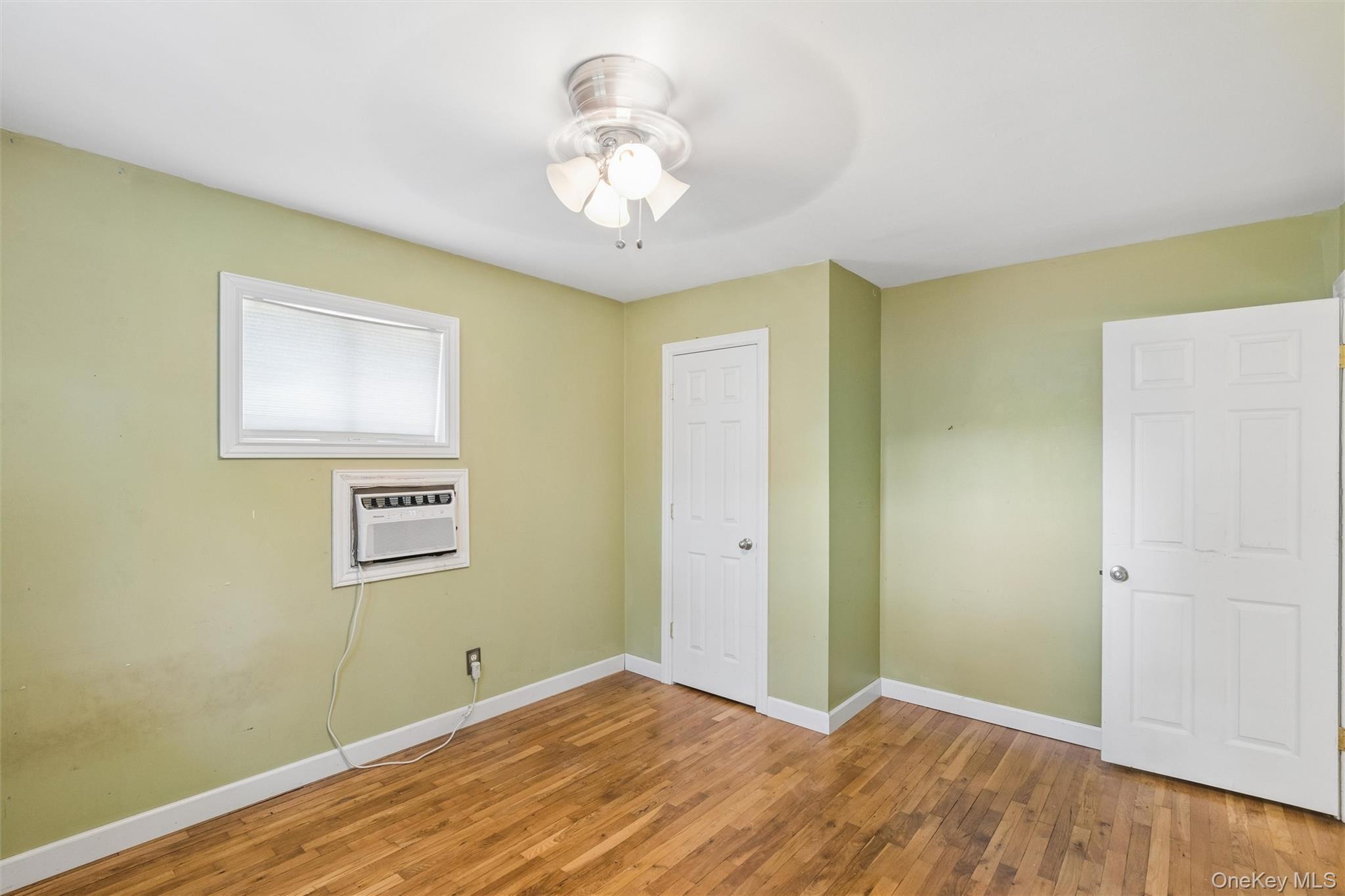 Single Family Lexington Avenue  Suffolk County, NY 11704, MLS-1039465-11