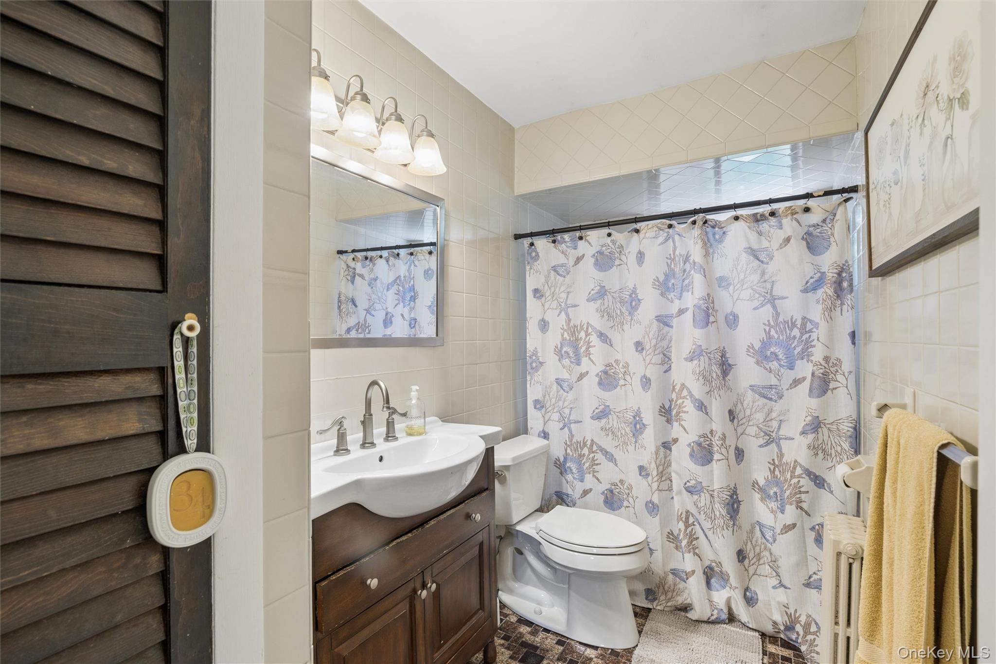 Single Family Lexington Avenue  Suffolk County, NY 11704, MLS-1039465-15