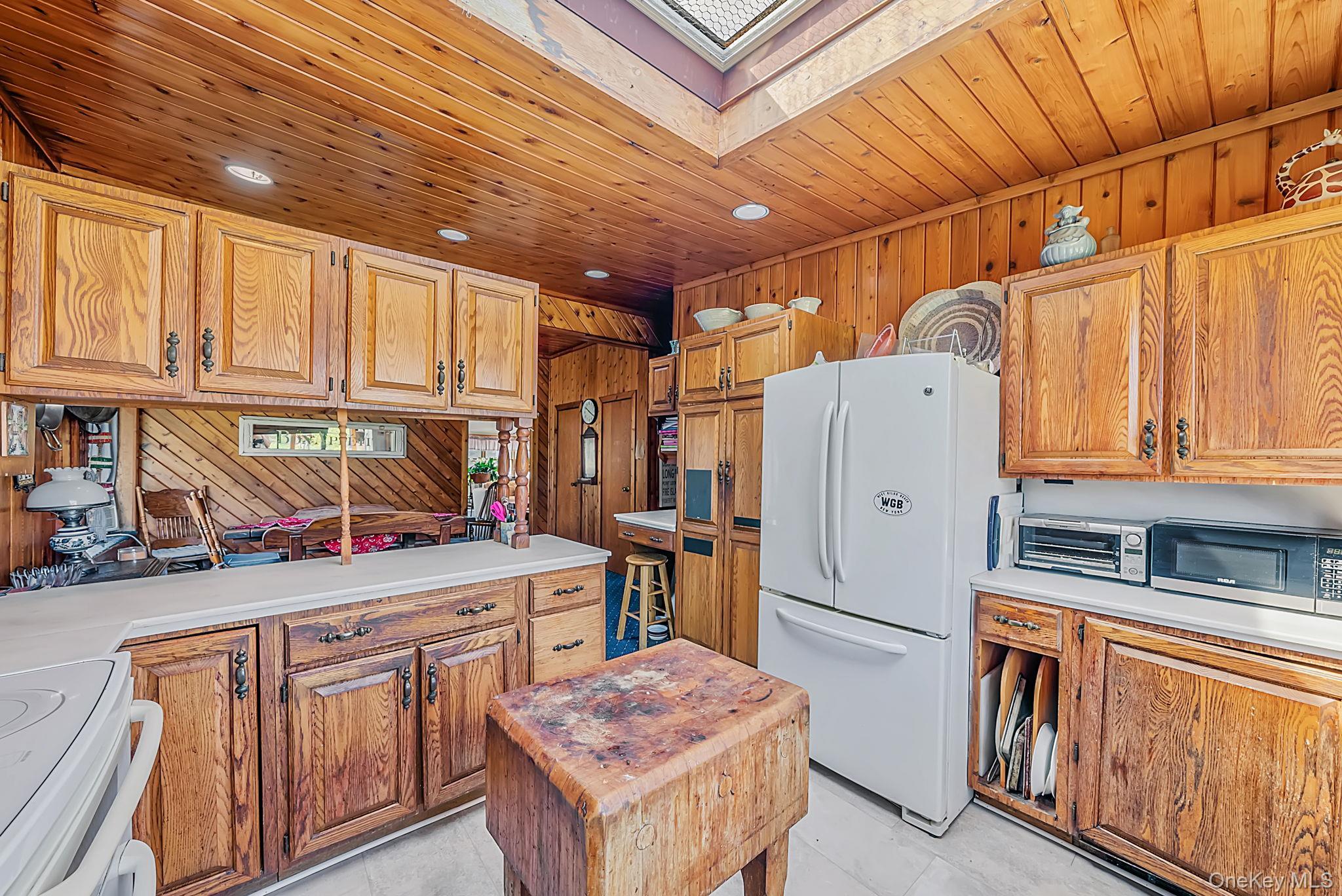 Single Family Ocean Walk  Suffolk County, NY 11702, MLS-1039477-13
