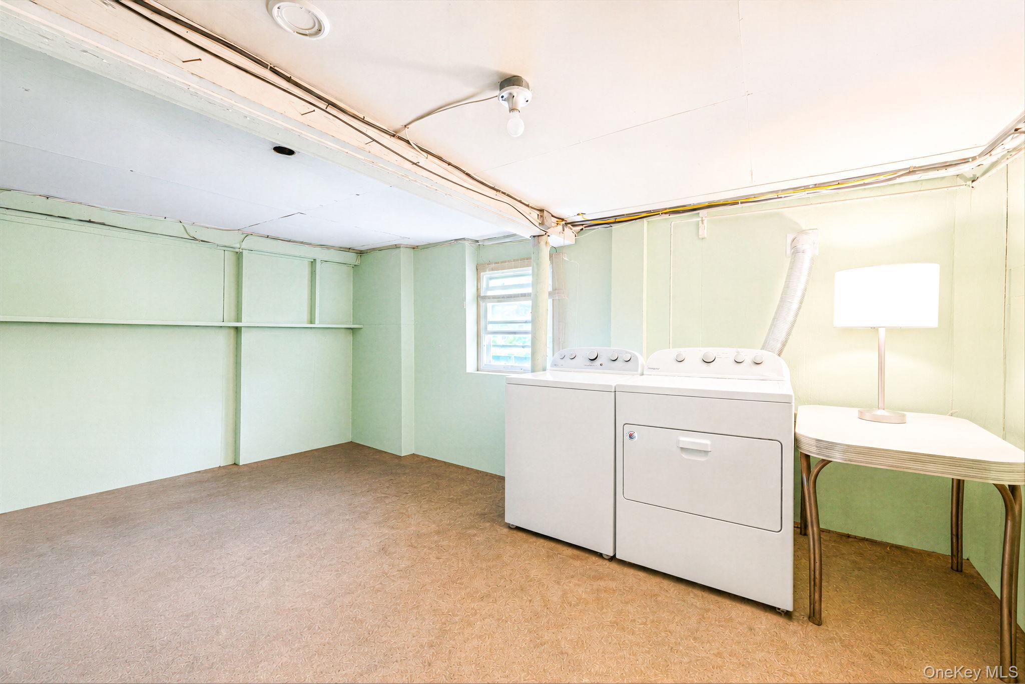 Single Family Ocean Walk  Suffolk County, NY 11702, MLS-1039477-33