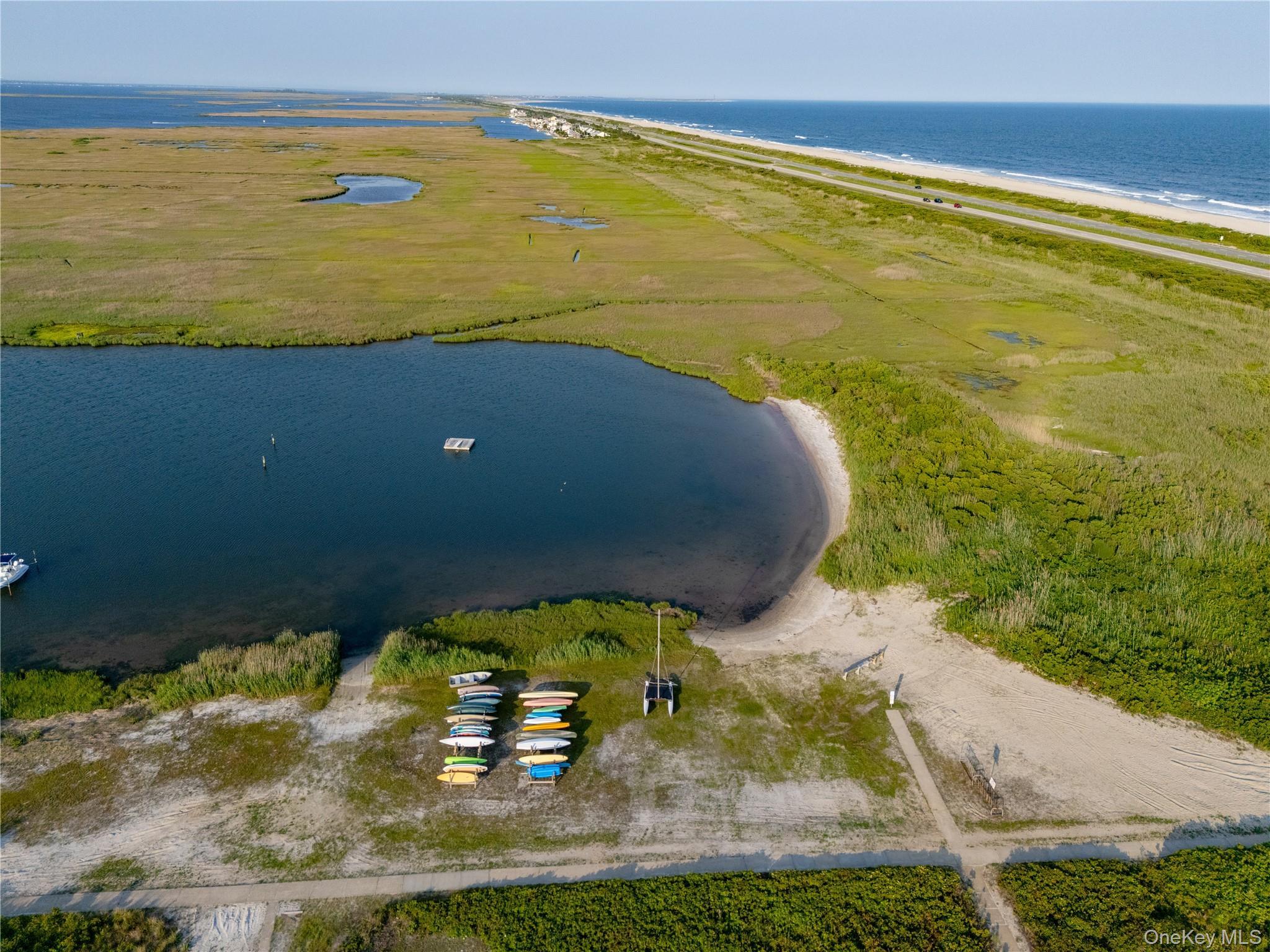 Single Family Ocean Walk  Suffolk County, NY 11702, MLS-1039477-42