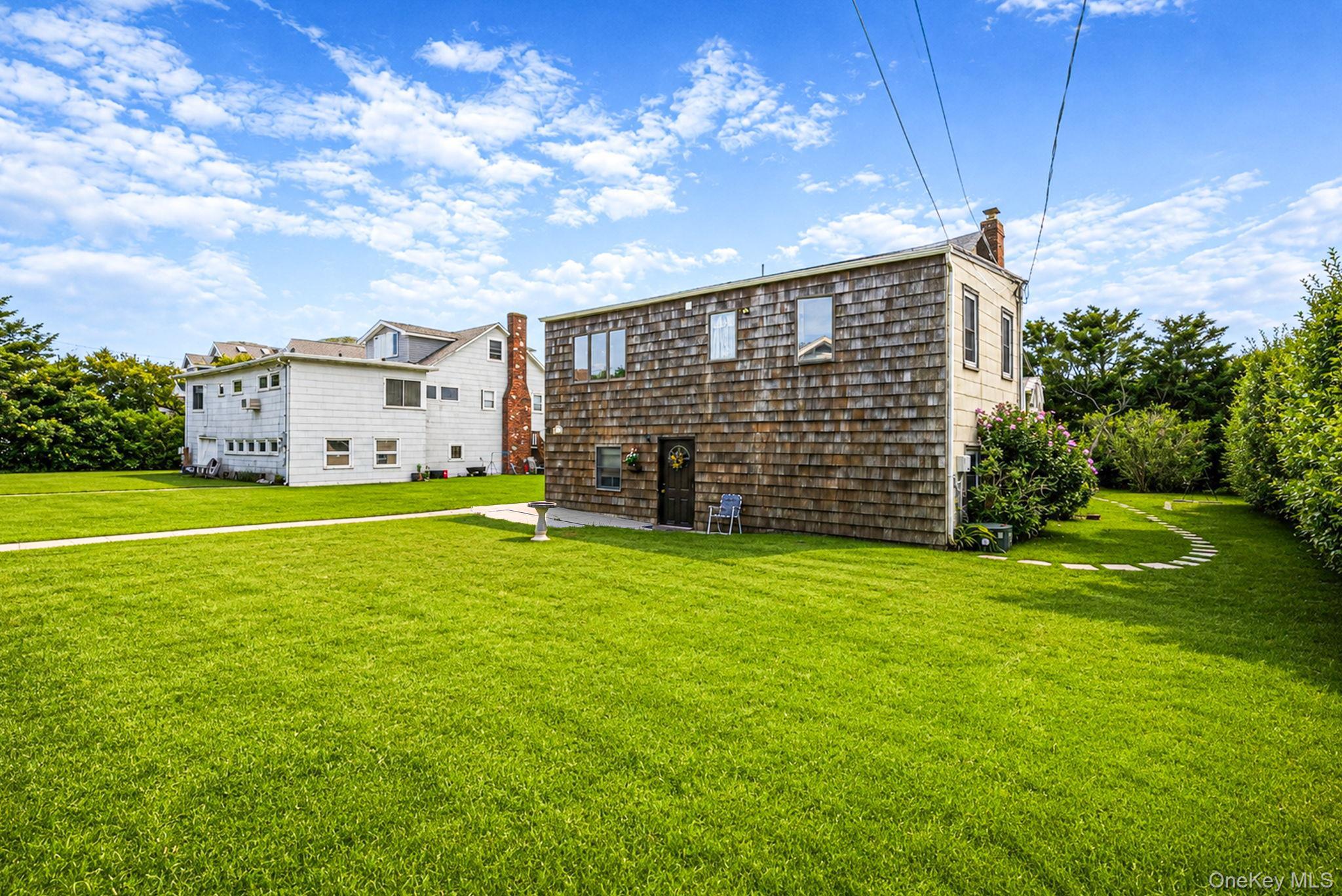 Single Family Ocean Walk  Suffolk County, NY 11702, MLS-1039477-7