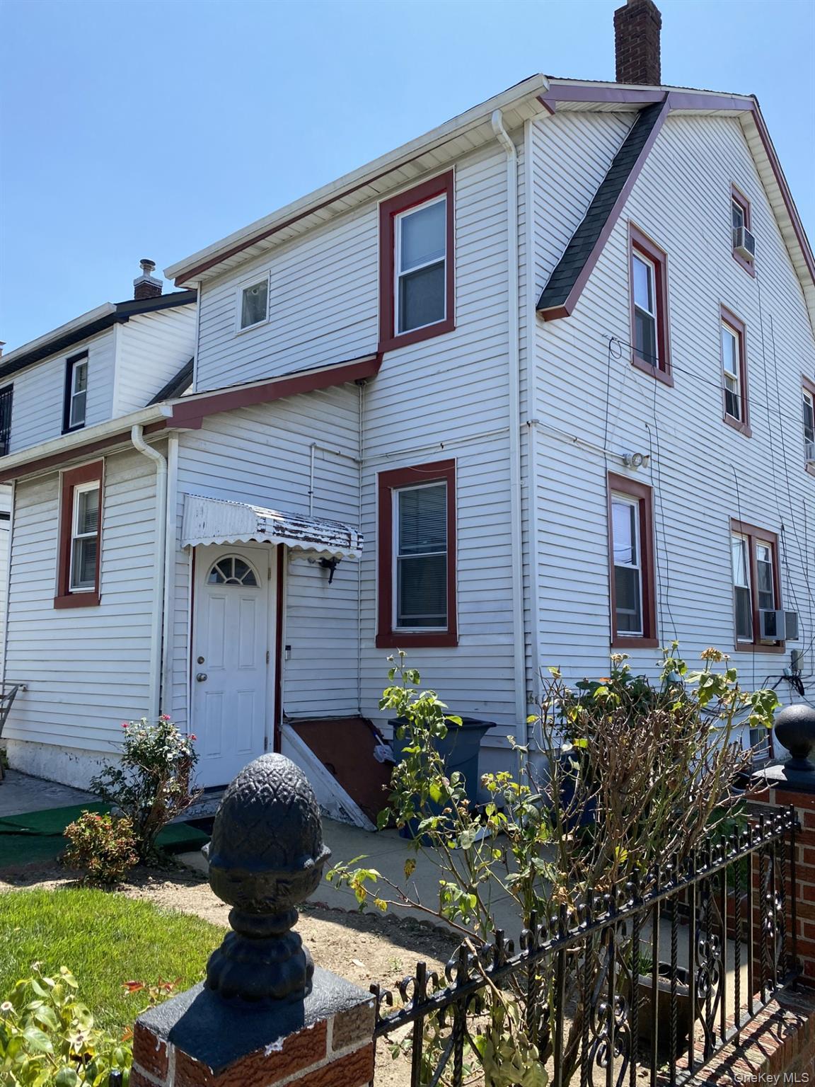 Single Family 209th Street Queens, NY 11429, MLS-1039478-2