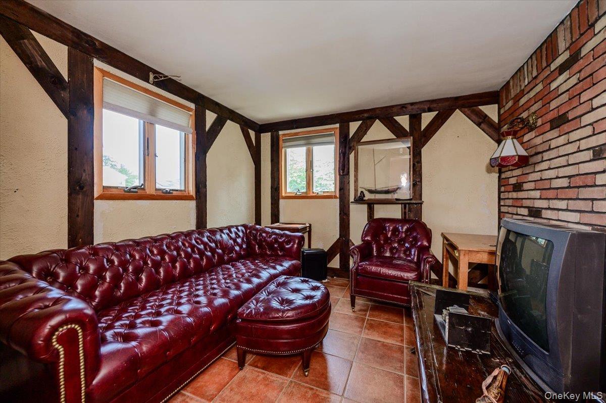 Single Family Wolfson Drive Nassau County, NY 11510, MLS-1039487-14