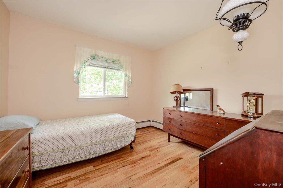 Single Family Wolfson Drive Nassau County, NY 11510, MLS-1039487-18