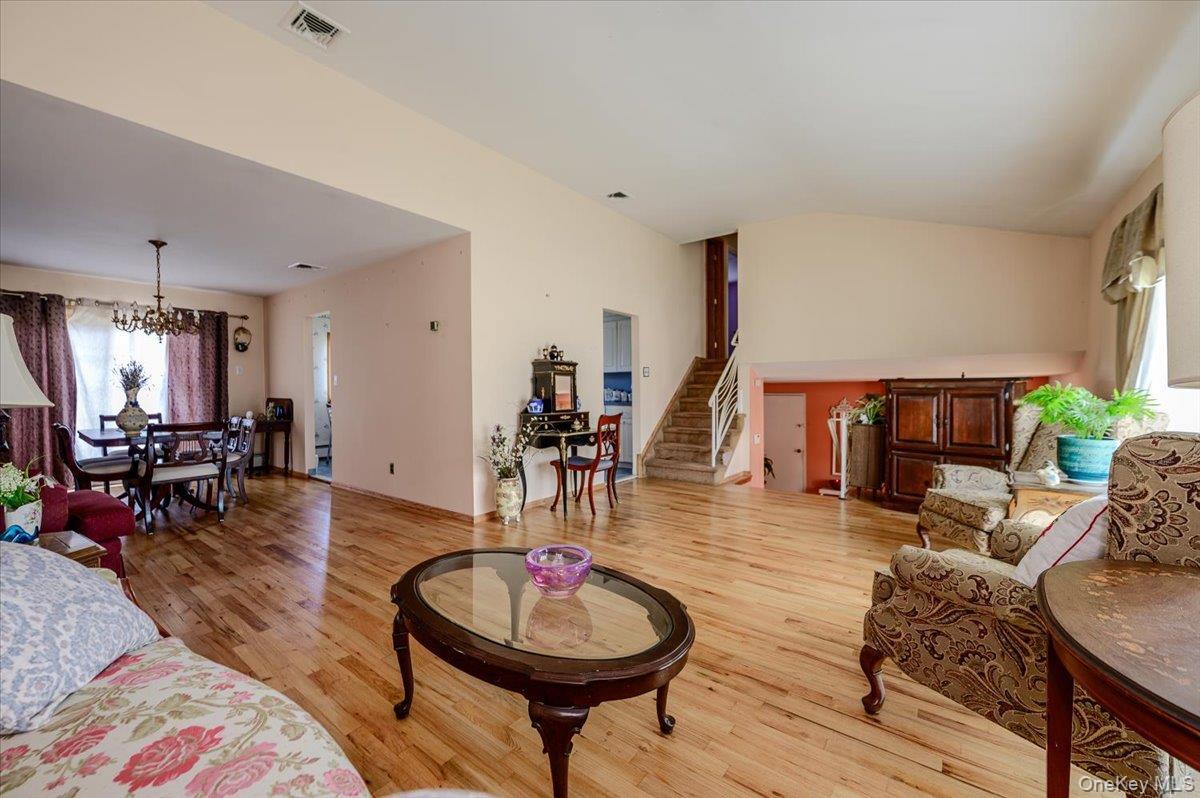 Single Family Wolfson Drive Nassau County, NY 11510, MLS-1039487-5