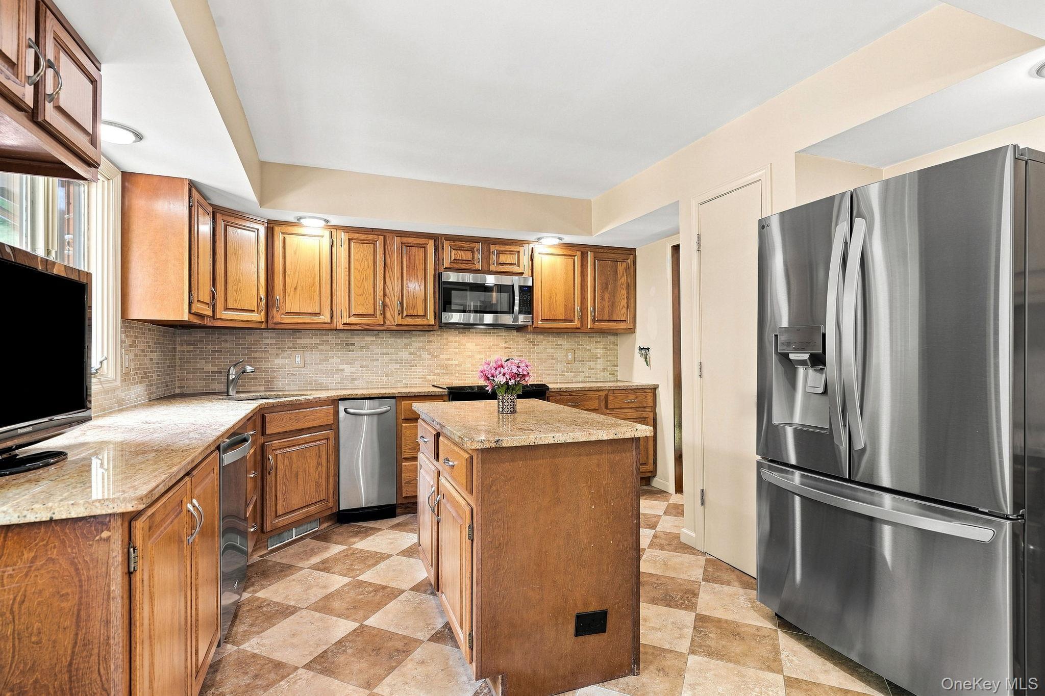 Single Family Maple Wood Drive  Putnam County, NY 10509, MLS-1039488-8