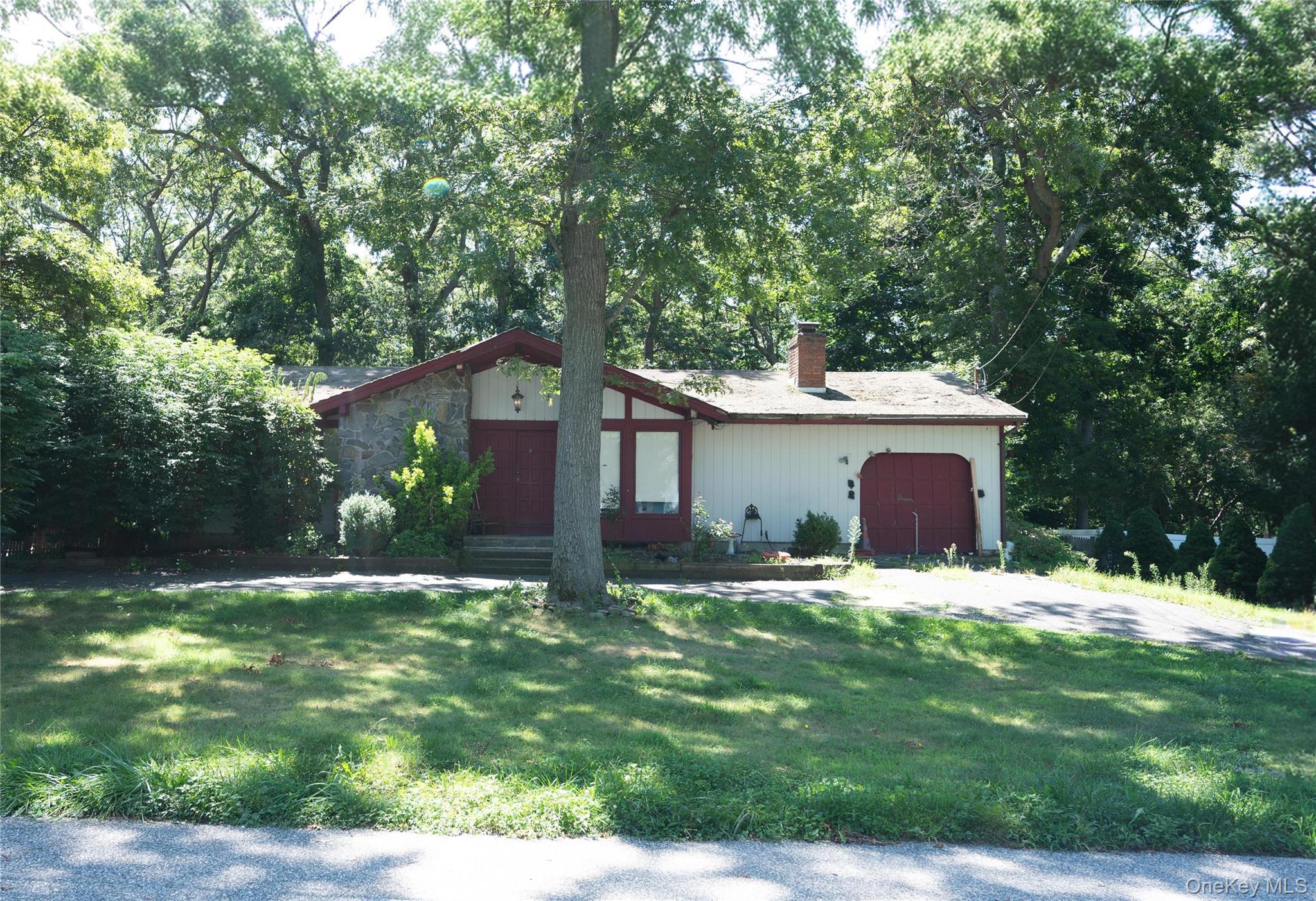 Single Family Loretta Court  Suffolk County, NY 11727, MLS-1039490-2